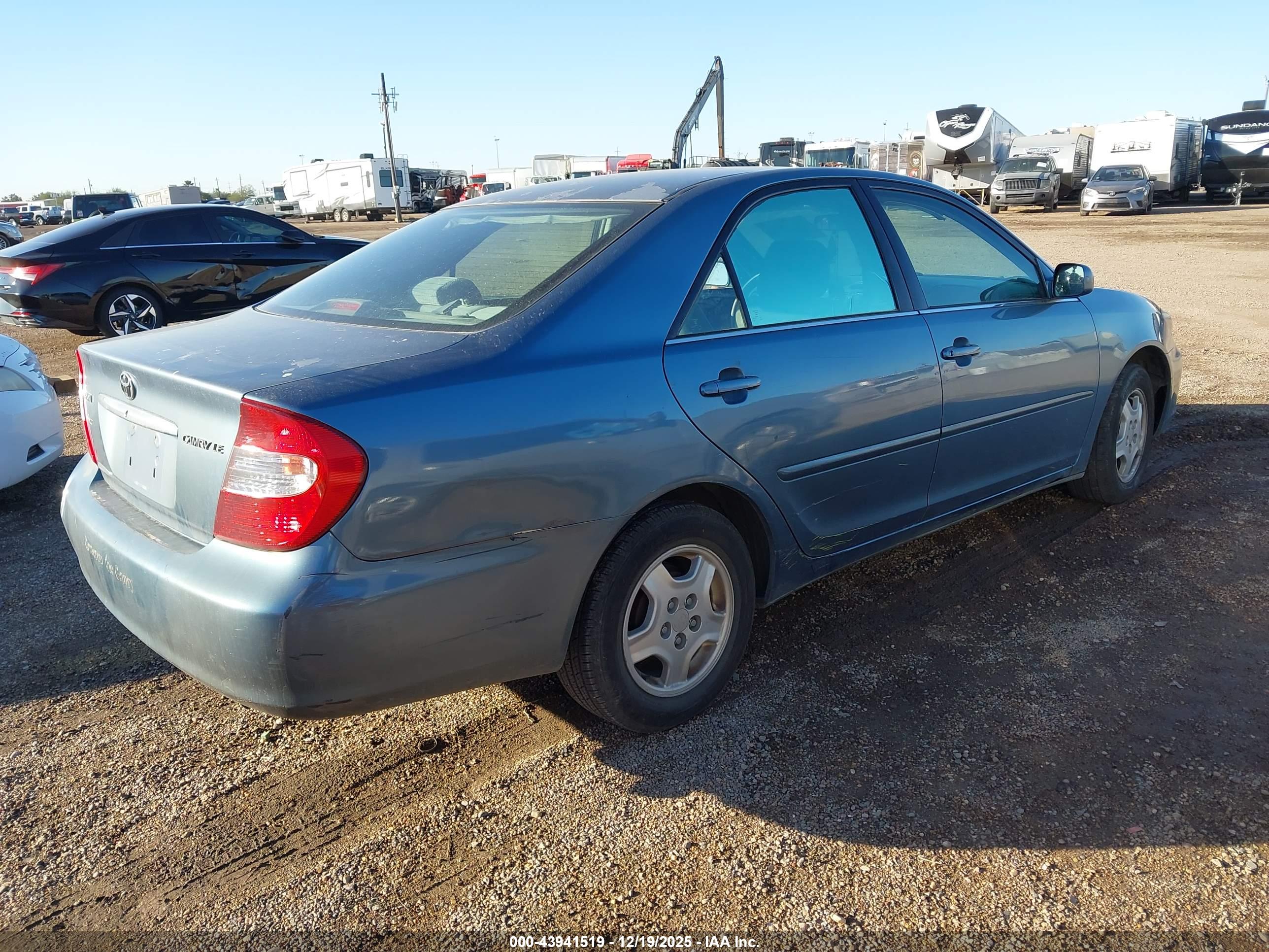 TOYOTA CAMRY image 4