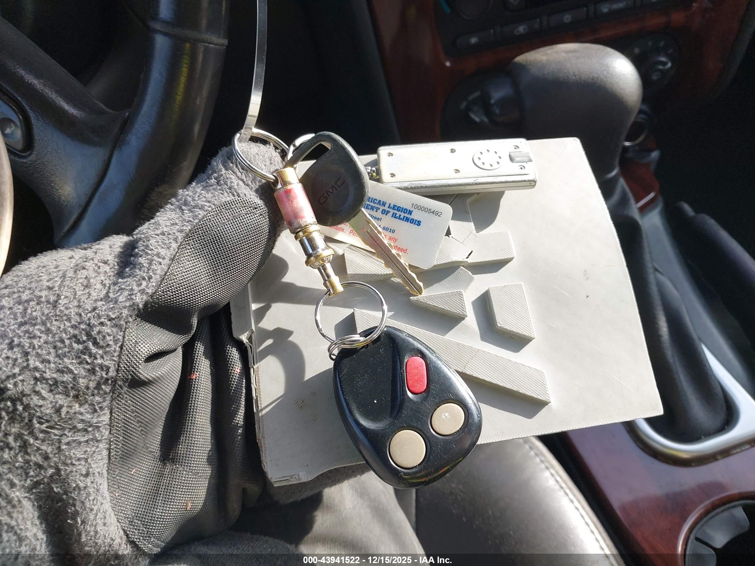GMC ENVOY image 11