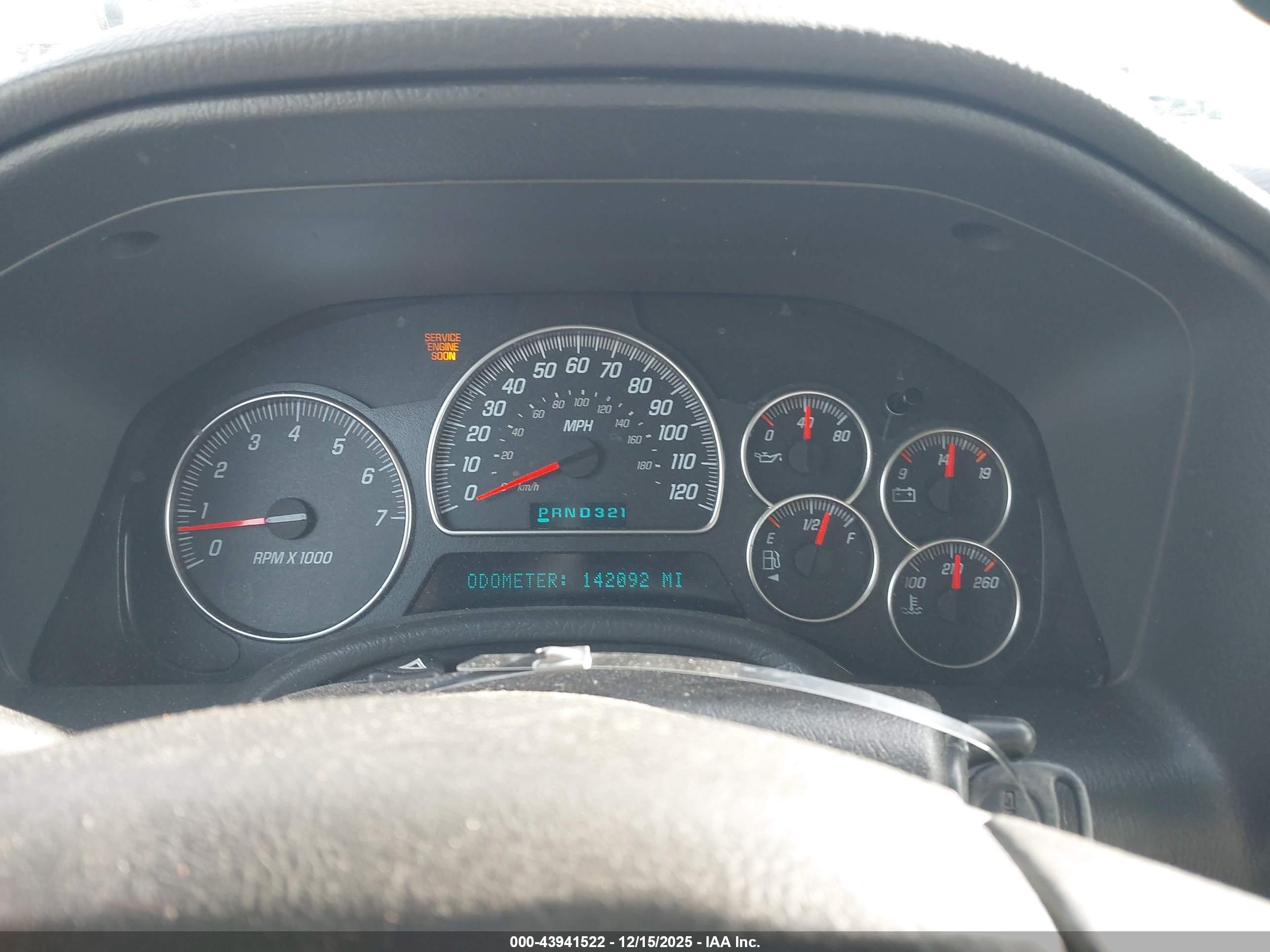 GMC ENVOY image 7