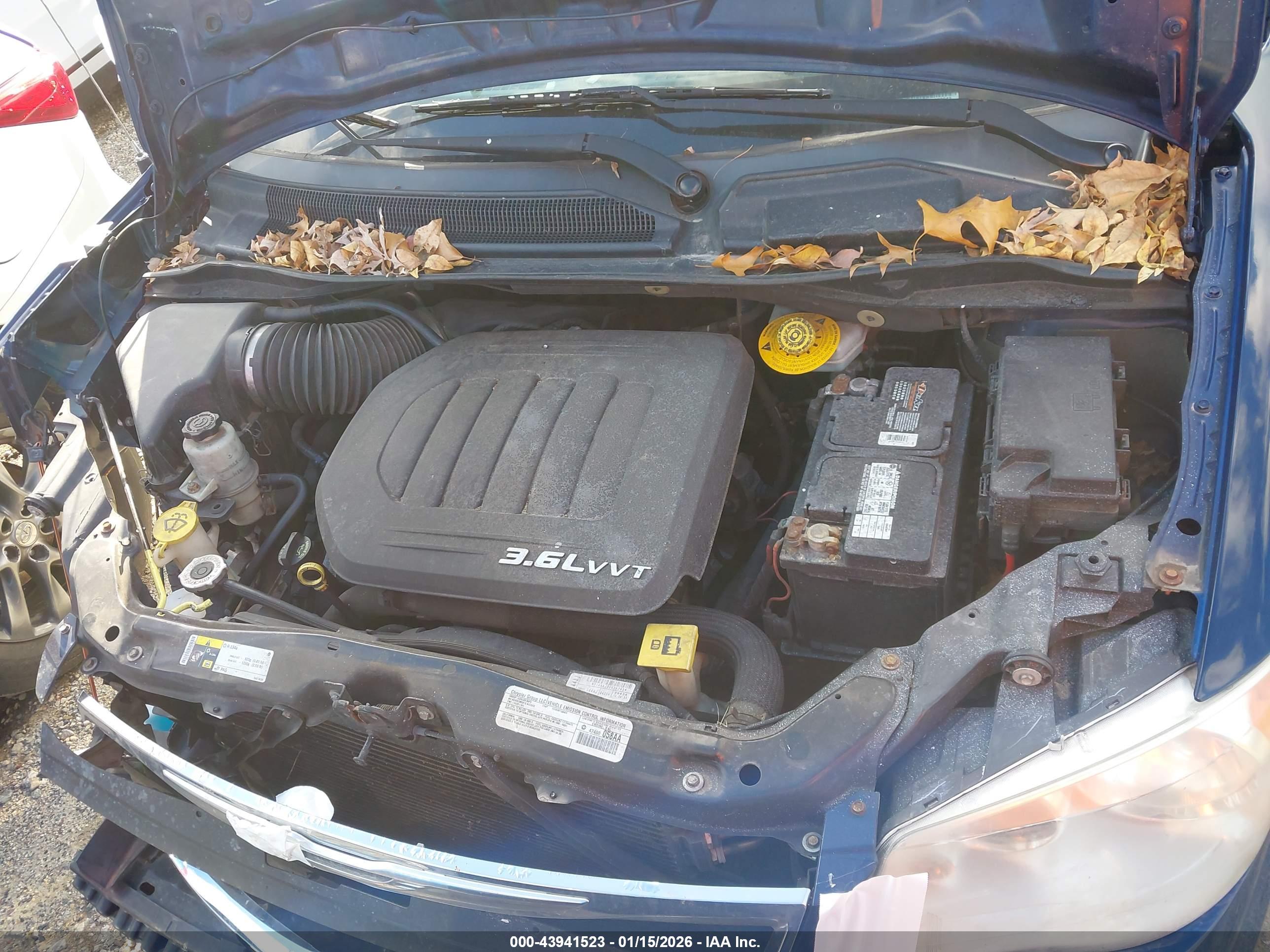 CHRYSLER TOWN image 10