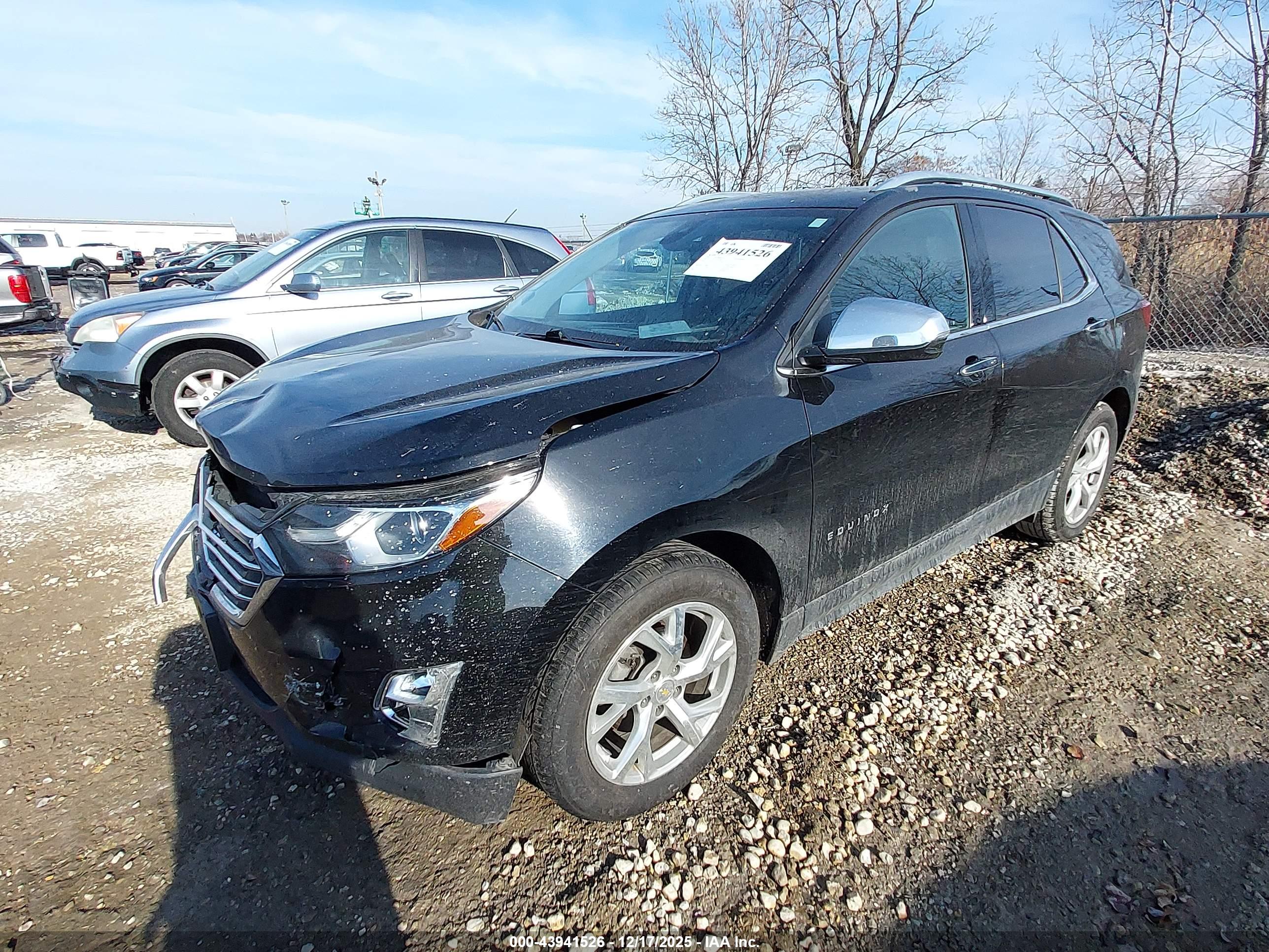 CHEVROLET EQUINOX image 2