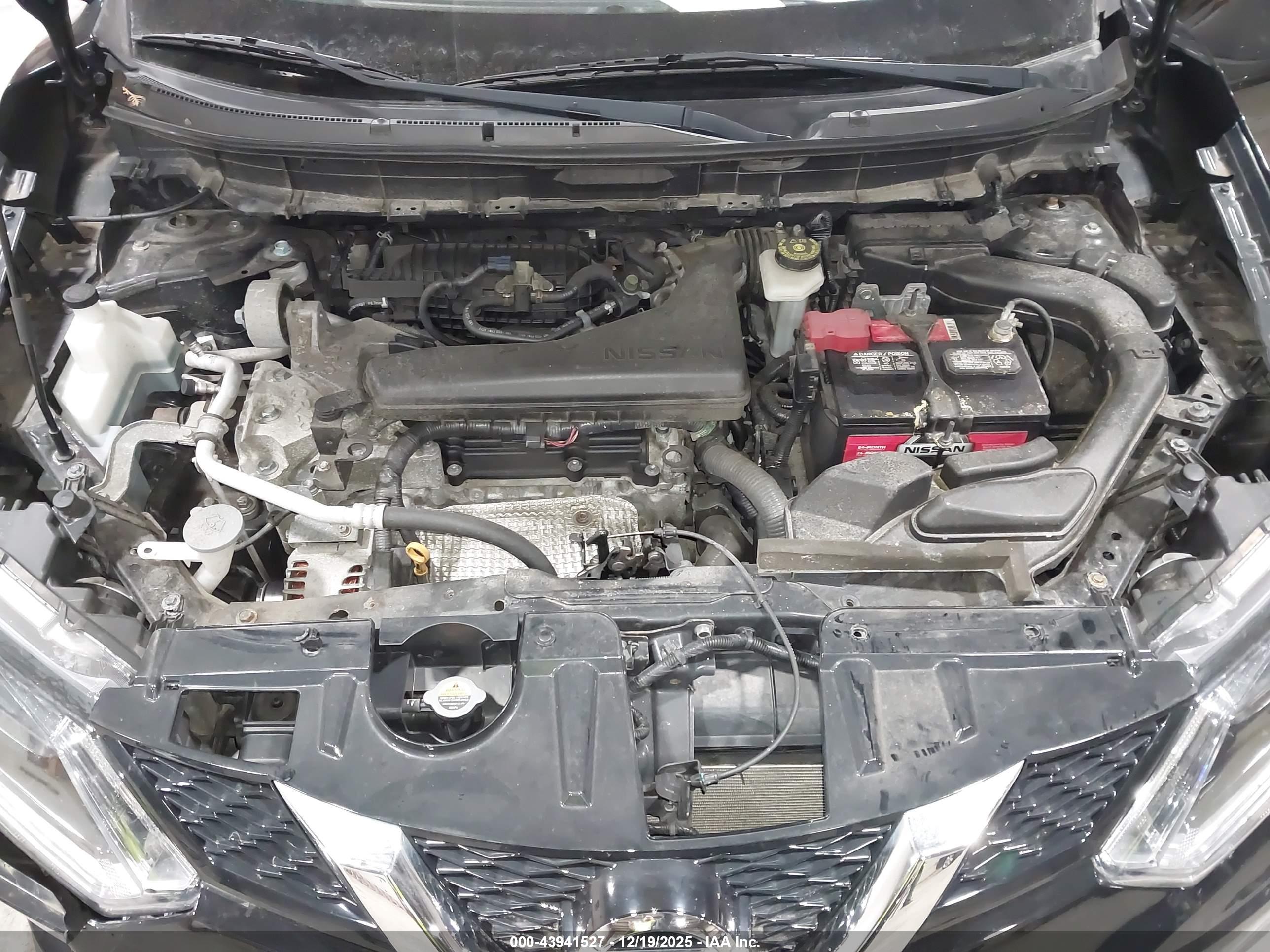 NISSAN ROGUE image 10