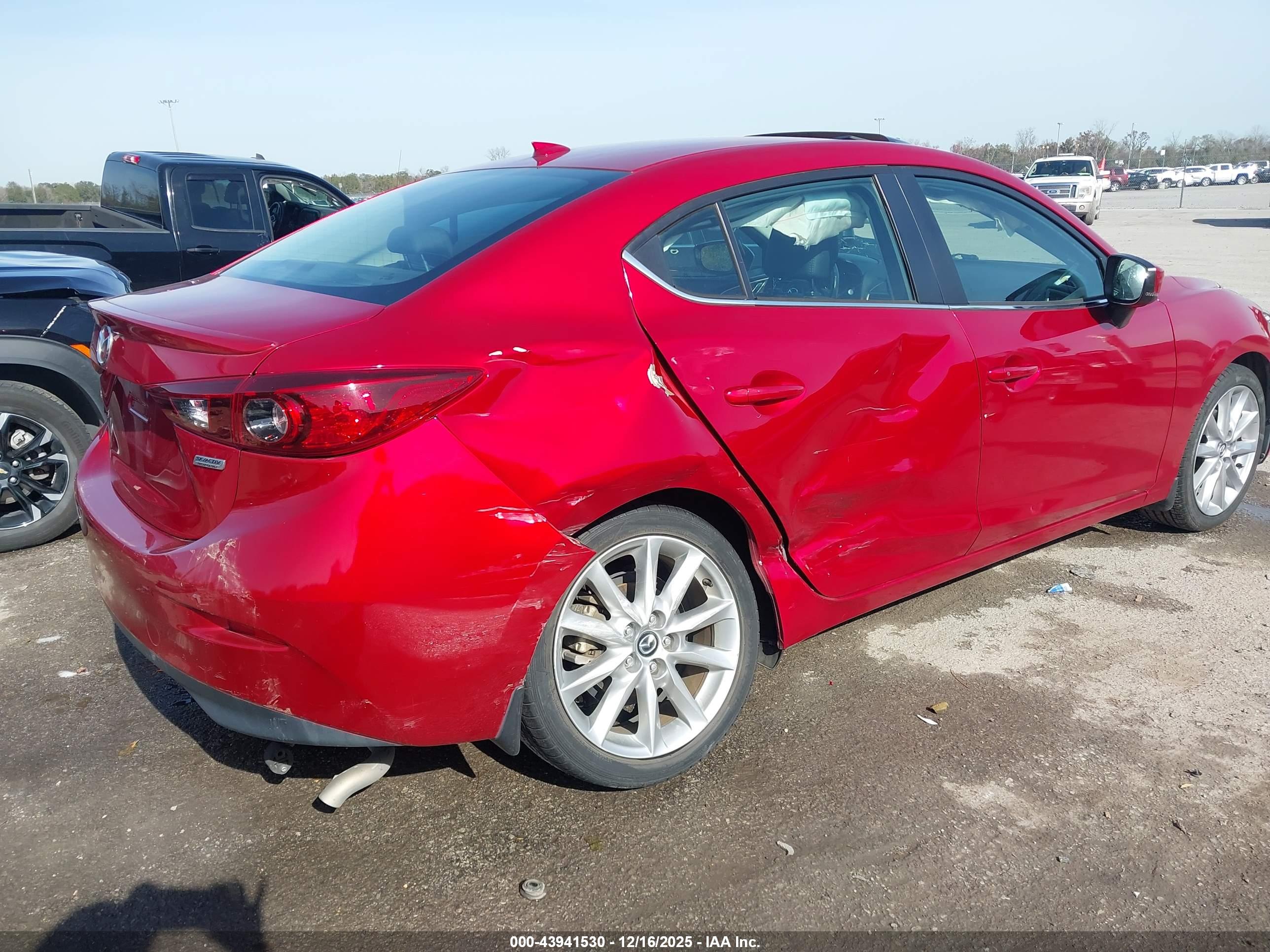 MAZDA MAZDA3 image 6