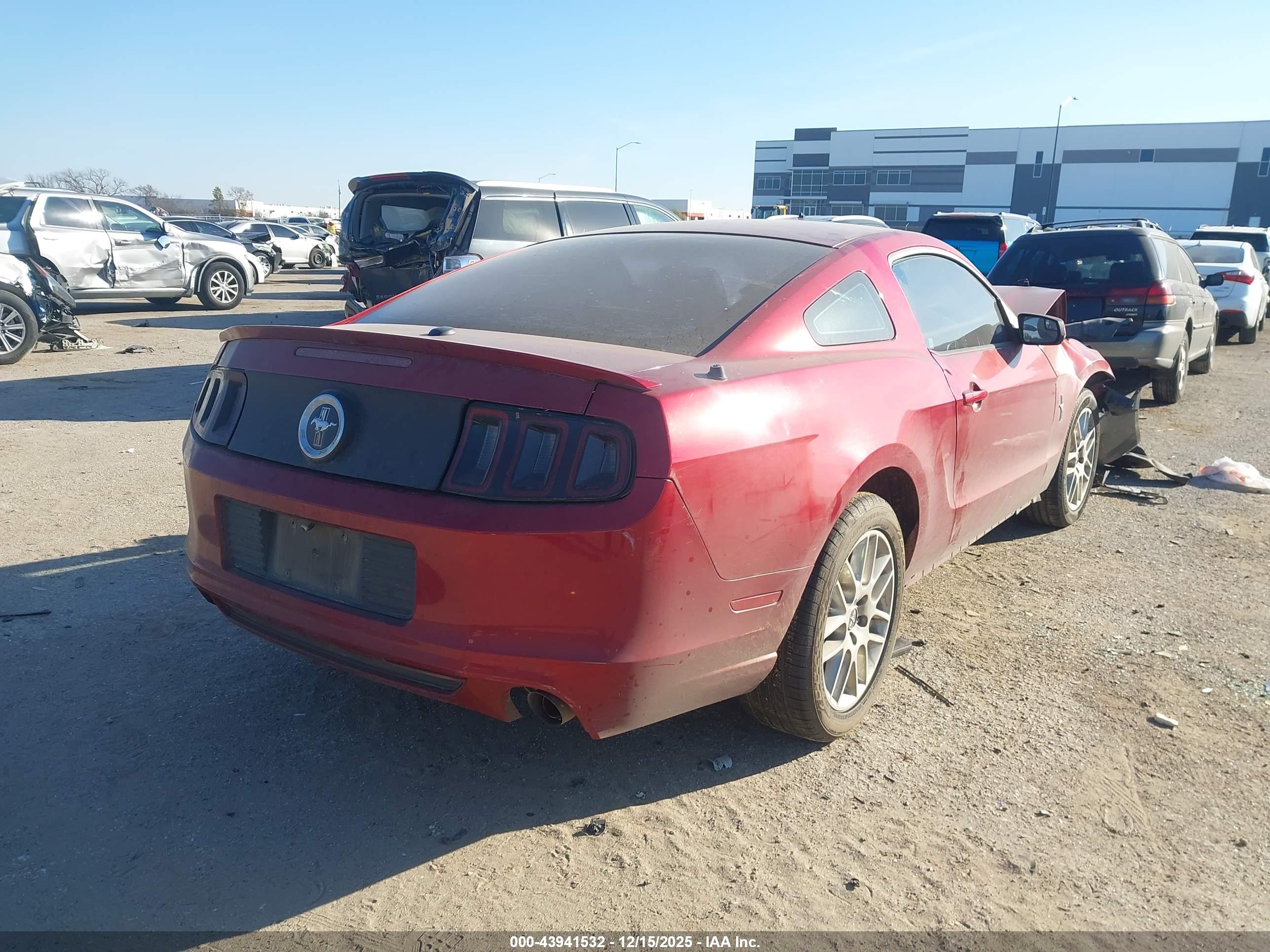 FORD MUSTANG image 4