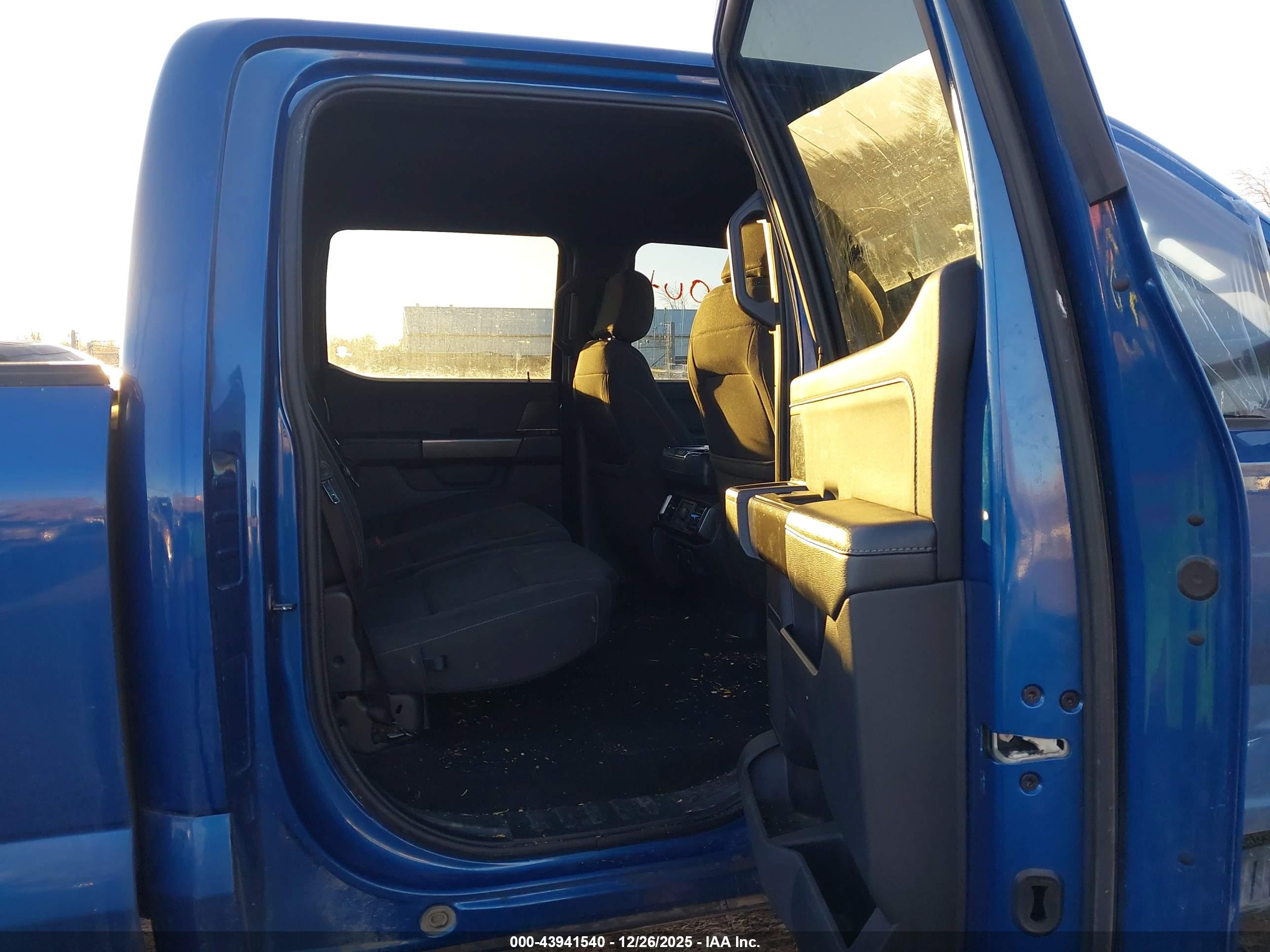 FORD F-150 image 8