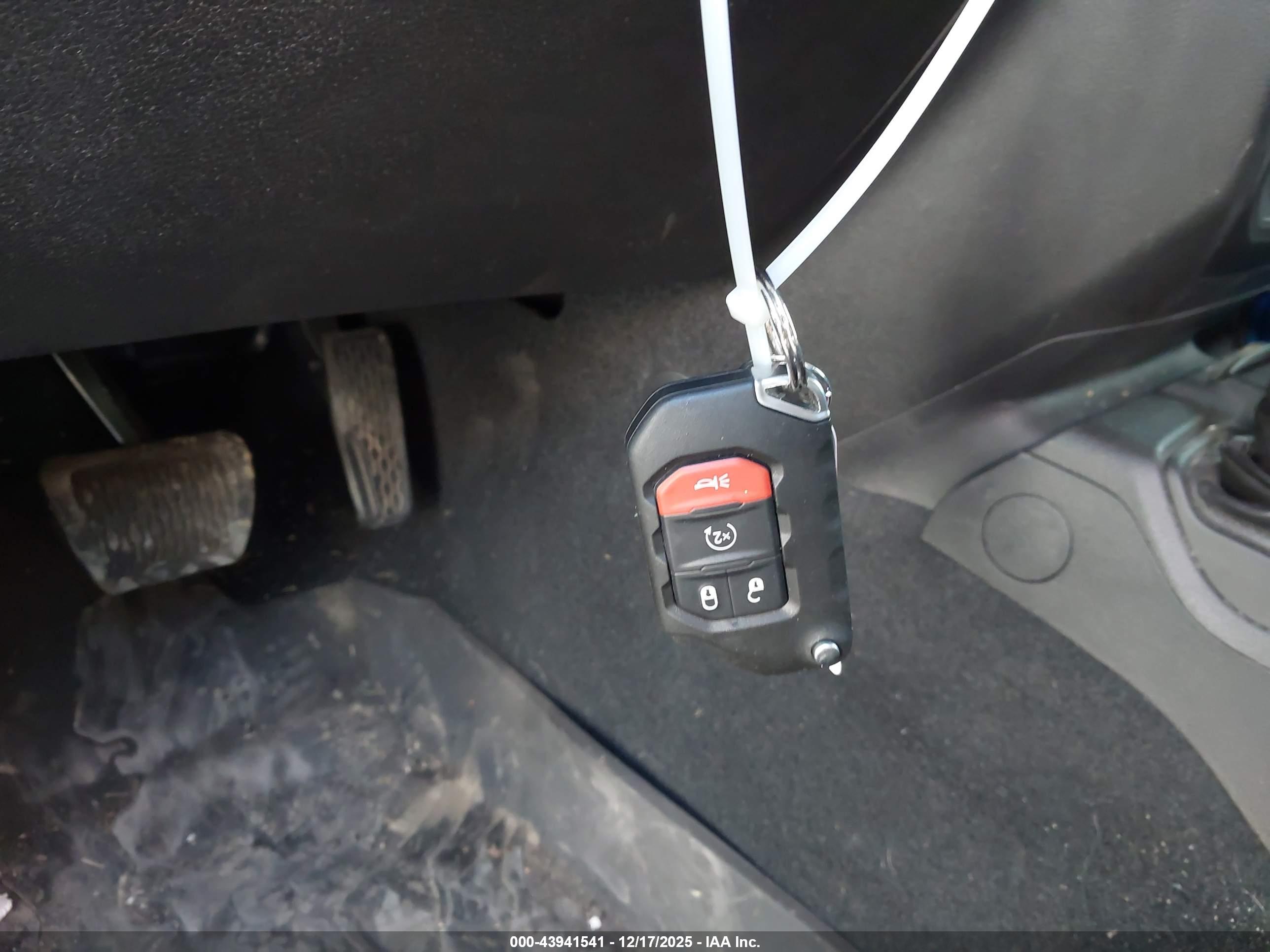 JEEP WRANGLER image 11