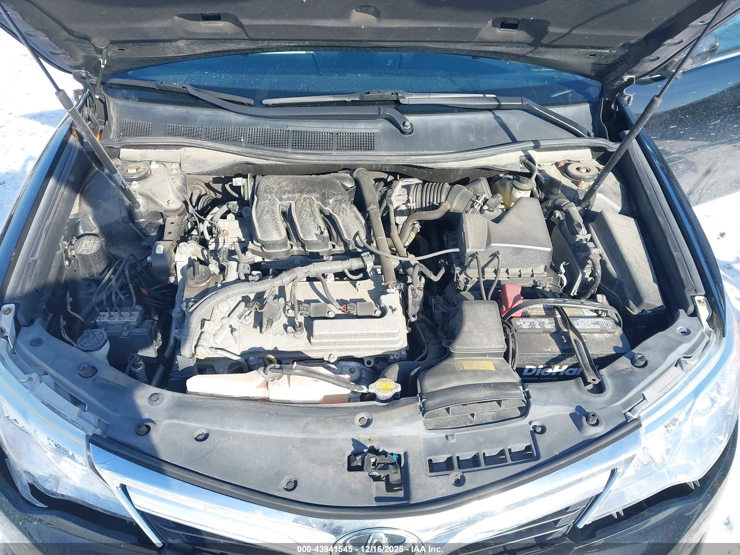 TOYOTA CAMRY image 10