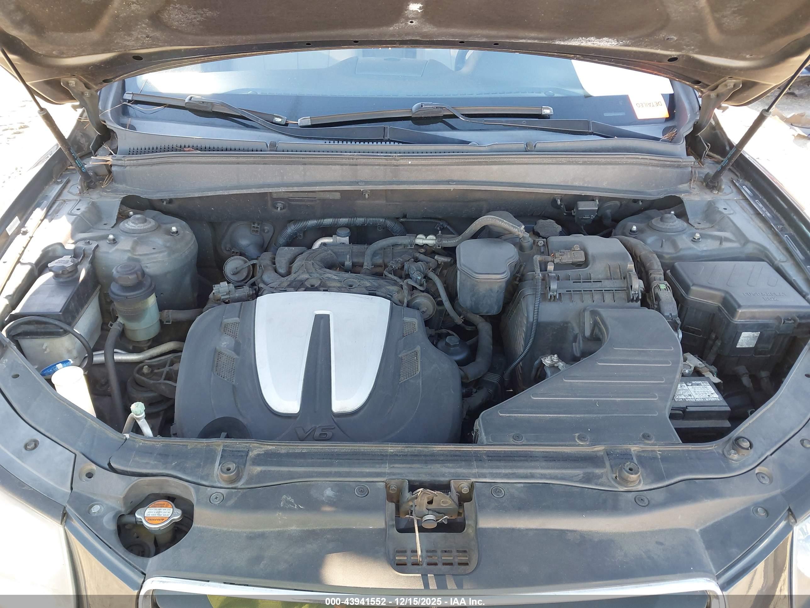 HYUNDAI SANTA image 10