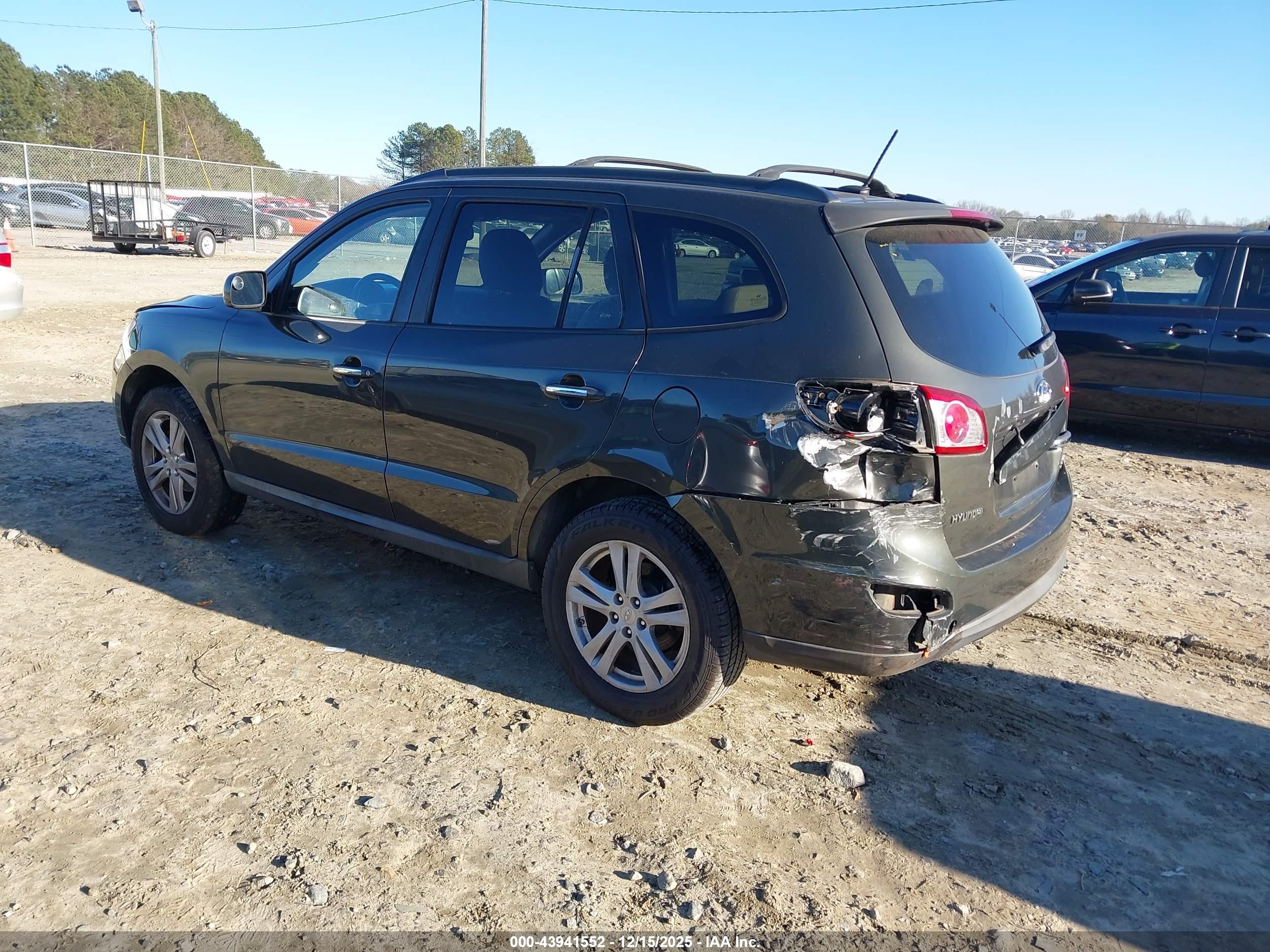 HYUNDAI SANTA image 3