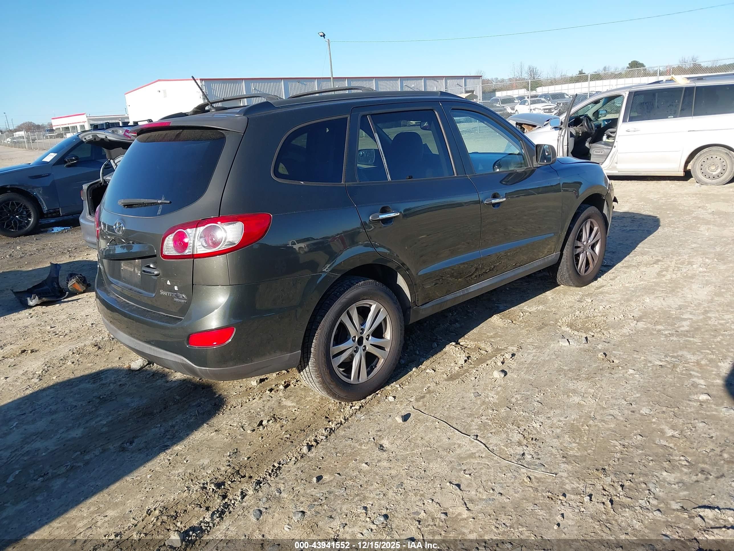 HYUNDAI SANTA image 4