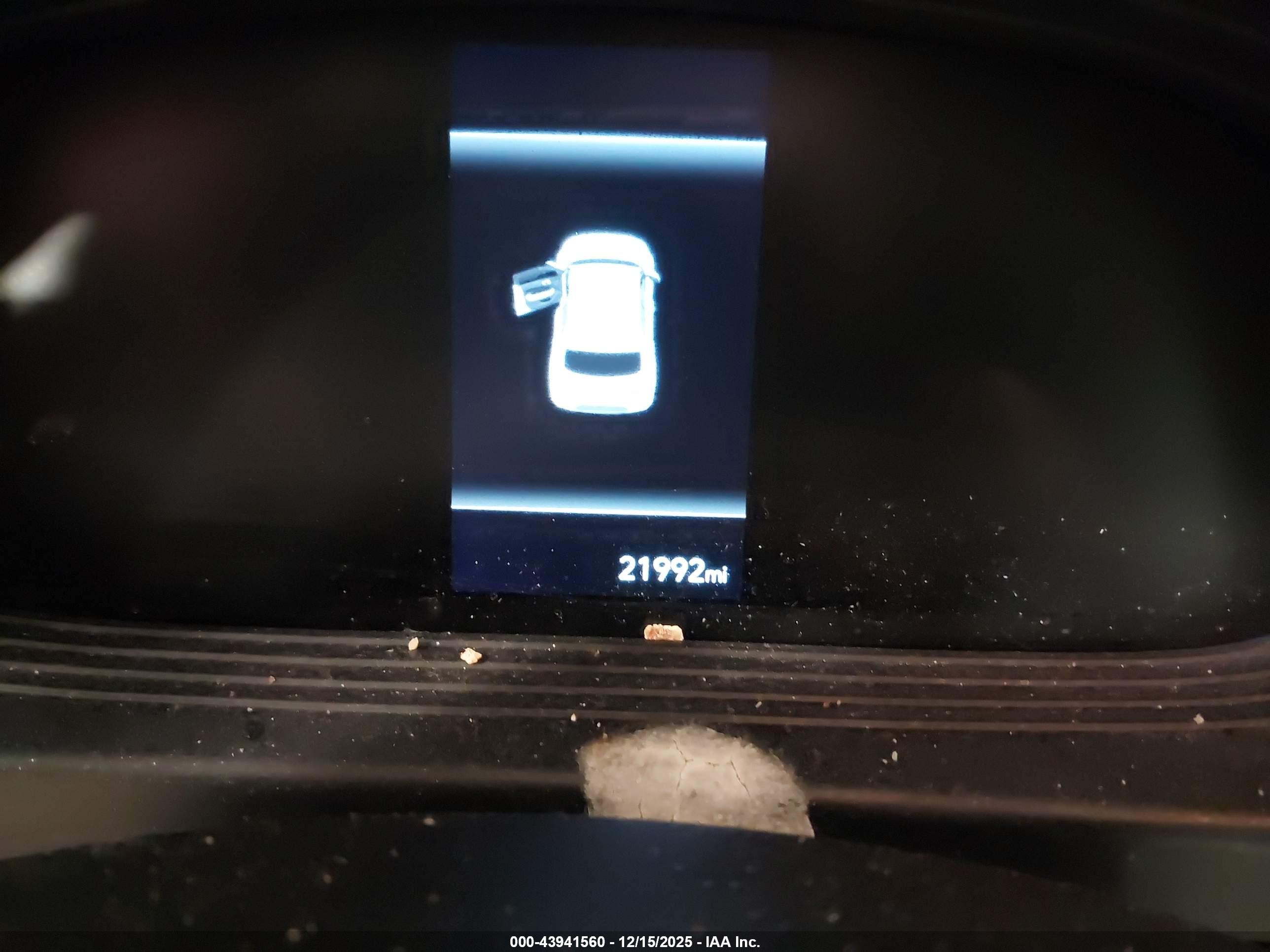 HYUNDAI VENUE image 7