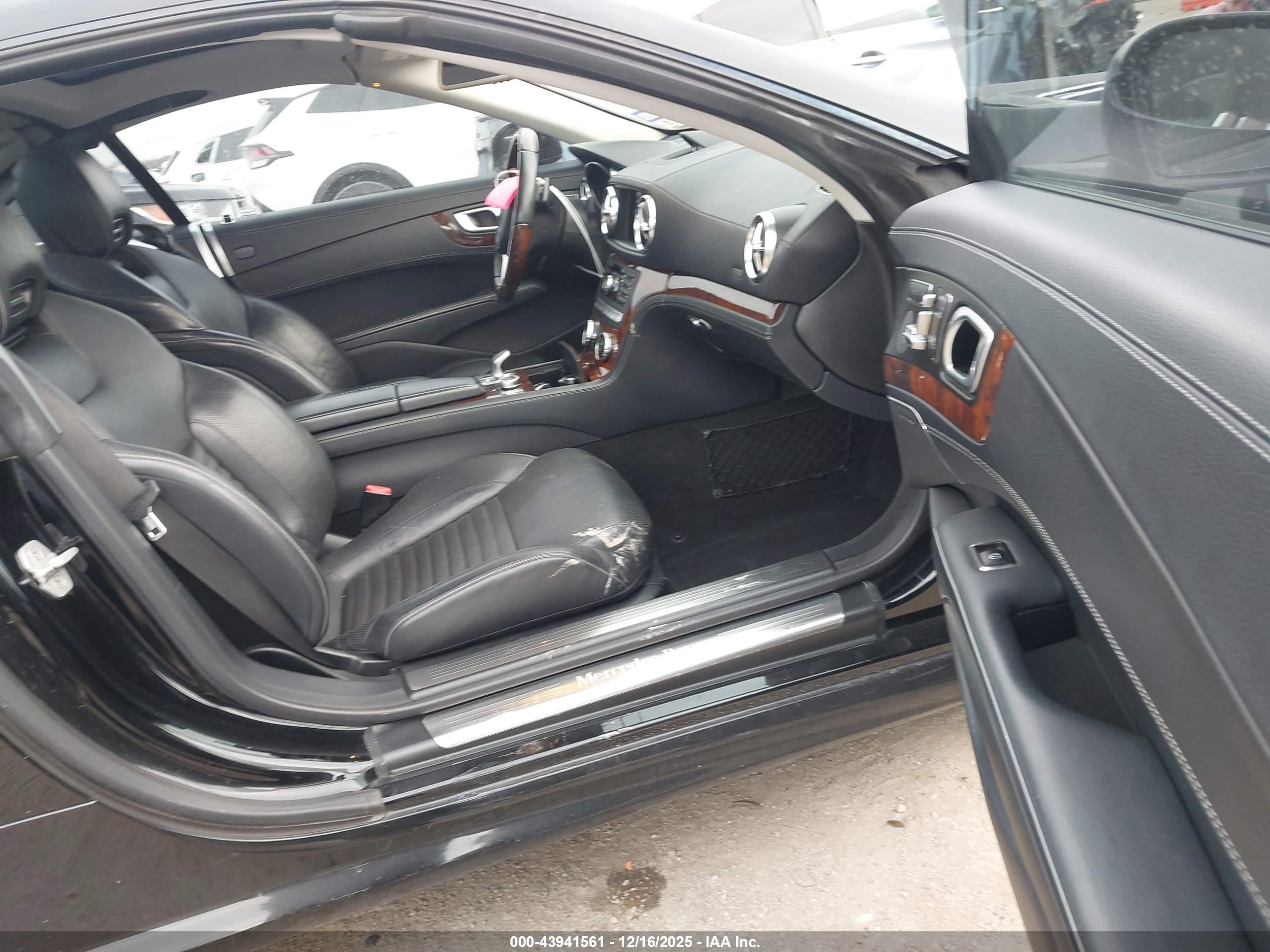 MERCEDES-BENZ SL image 5