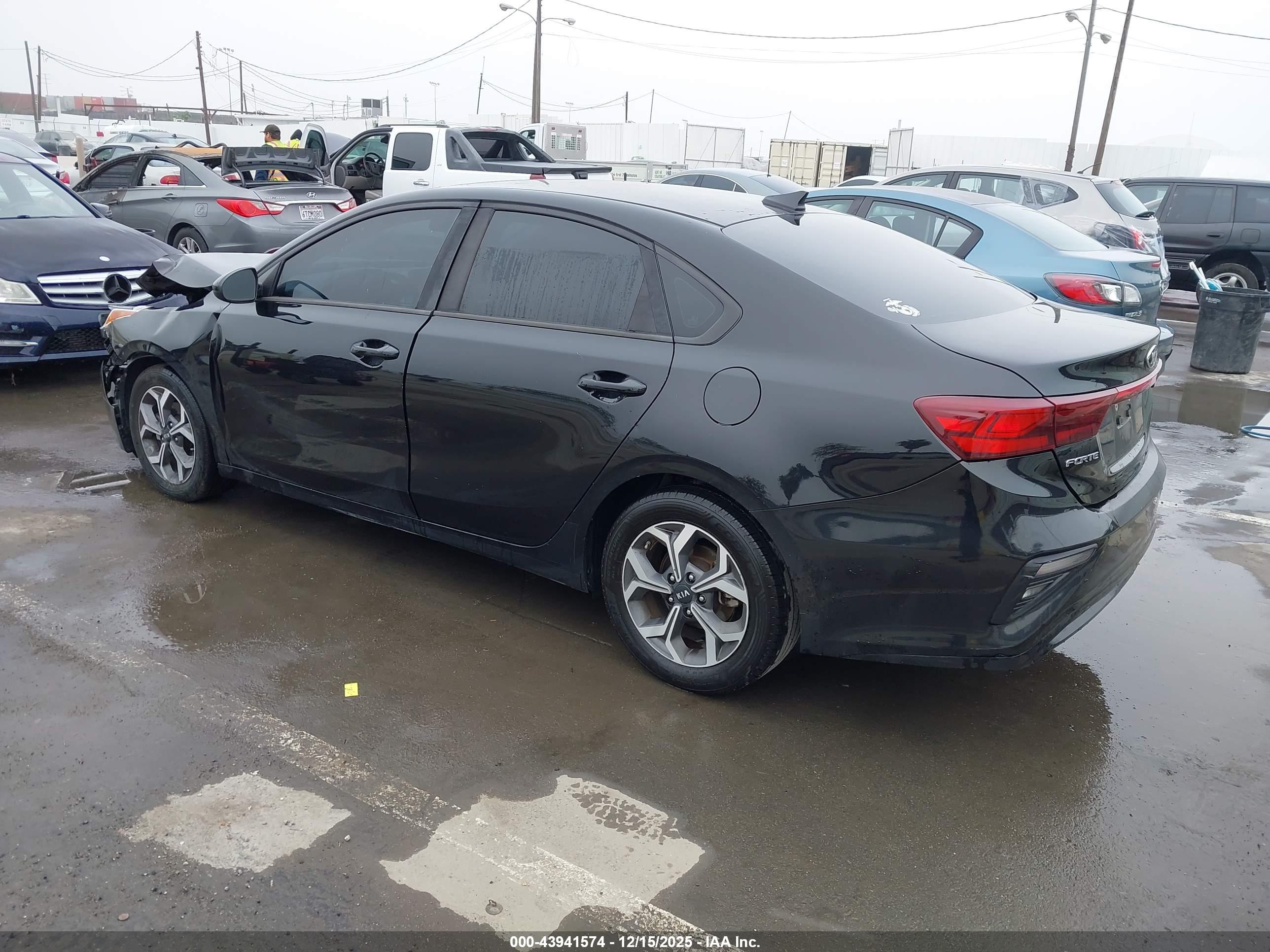 KIA FORTE image 3