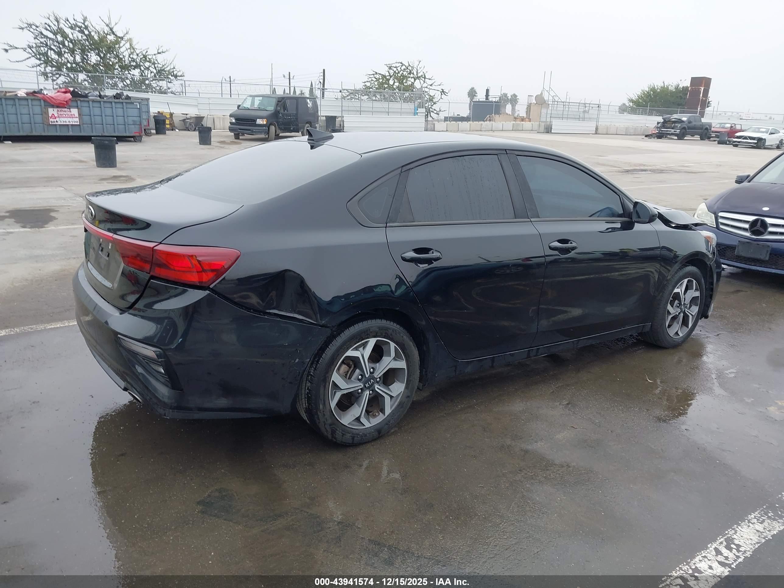 KIA FORTE image 4