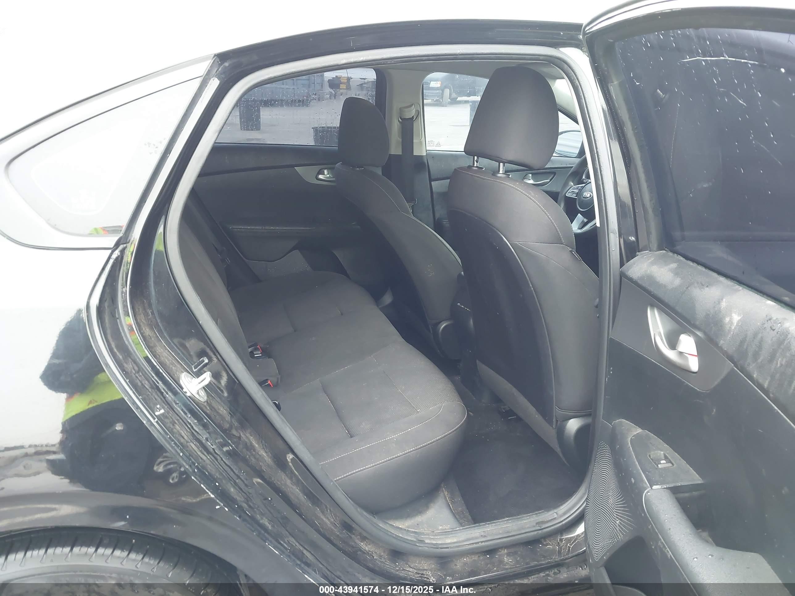 KIA FORTE image 8