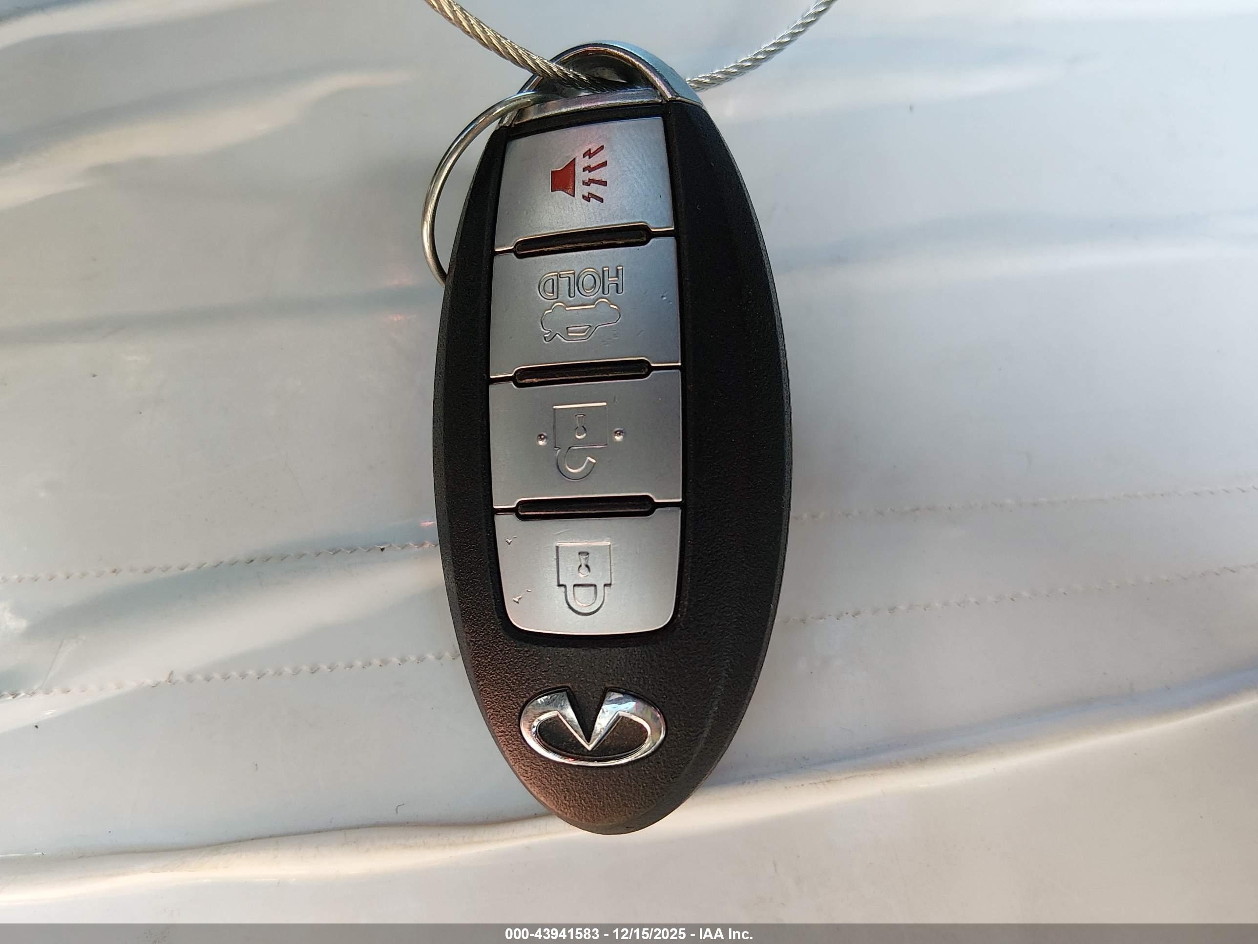INFINITI Q60 image 11