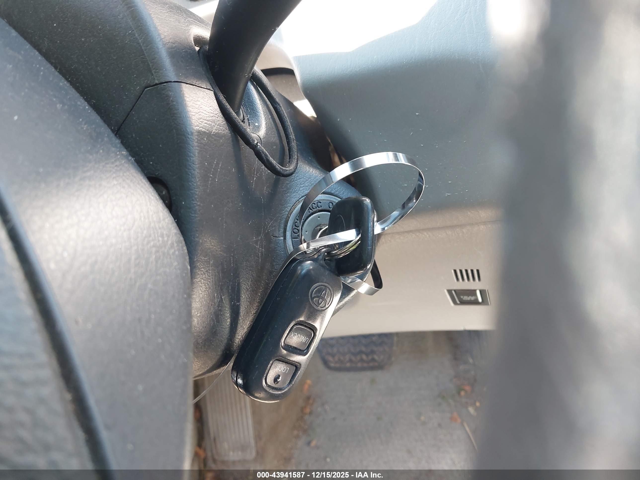 TOYOTA HIGHLANDER image 11
