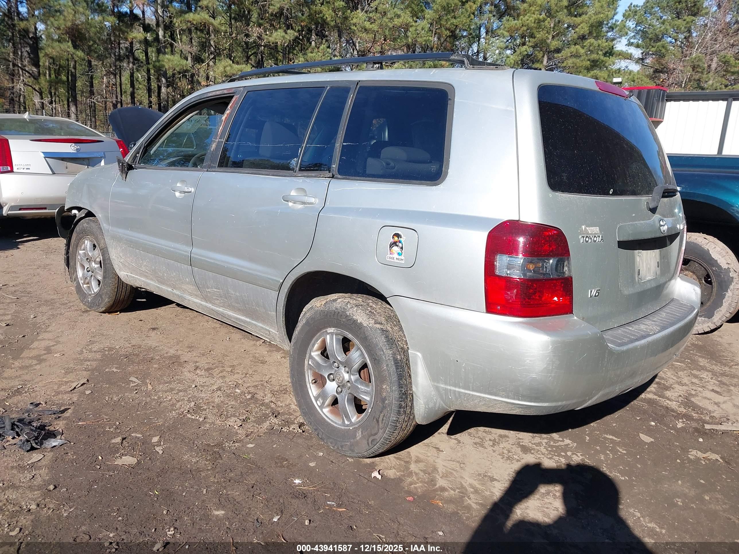 TOYOTA HIGHLANDER image 3