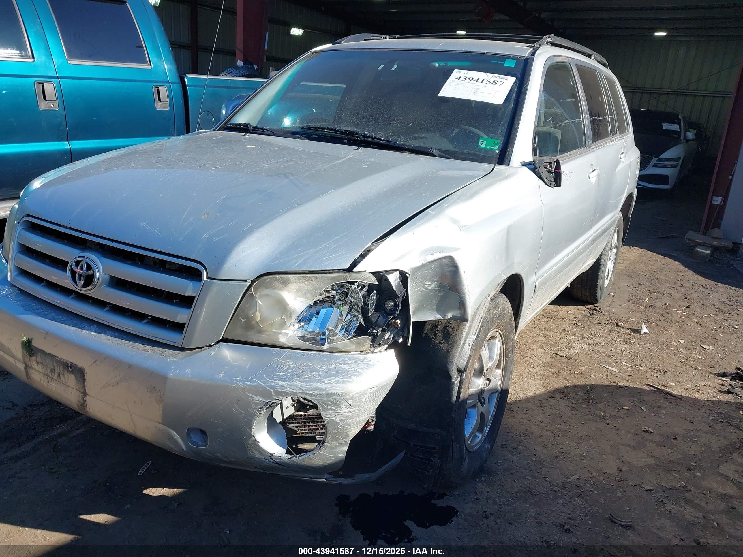 TOYOTA HIGHLANDER image 6