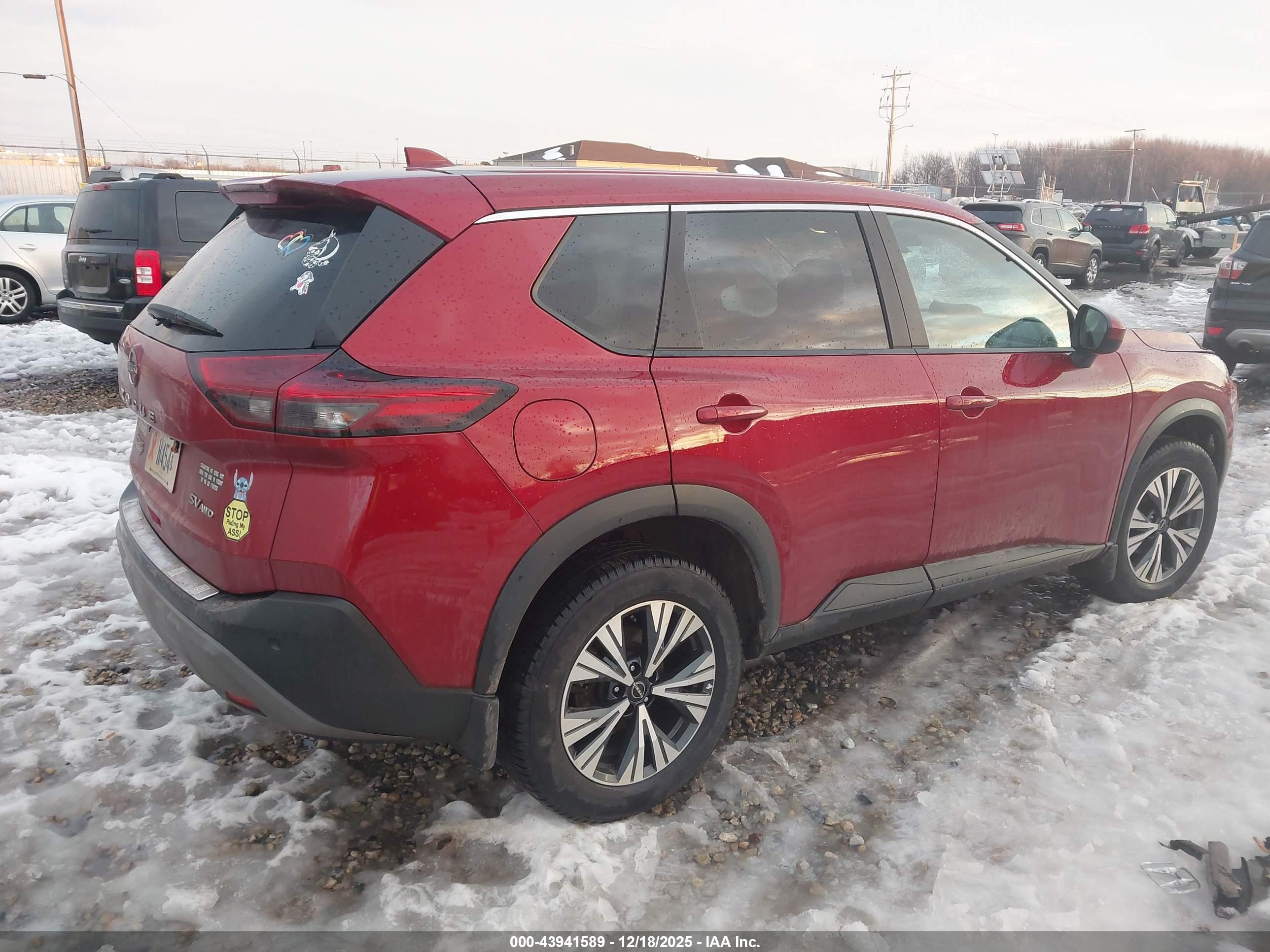 NISSAN ROGUE image 4