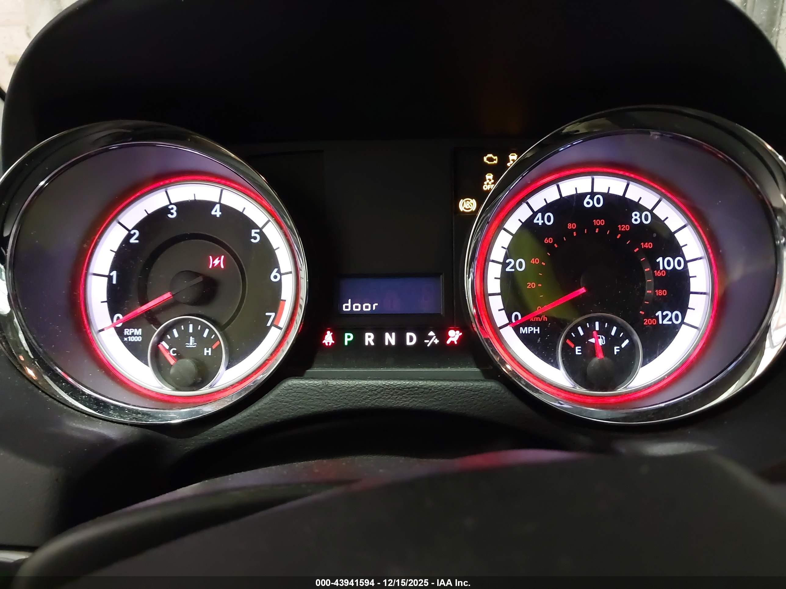 DODGE GRAND image 7