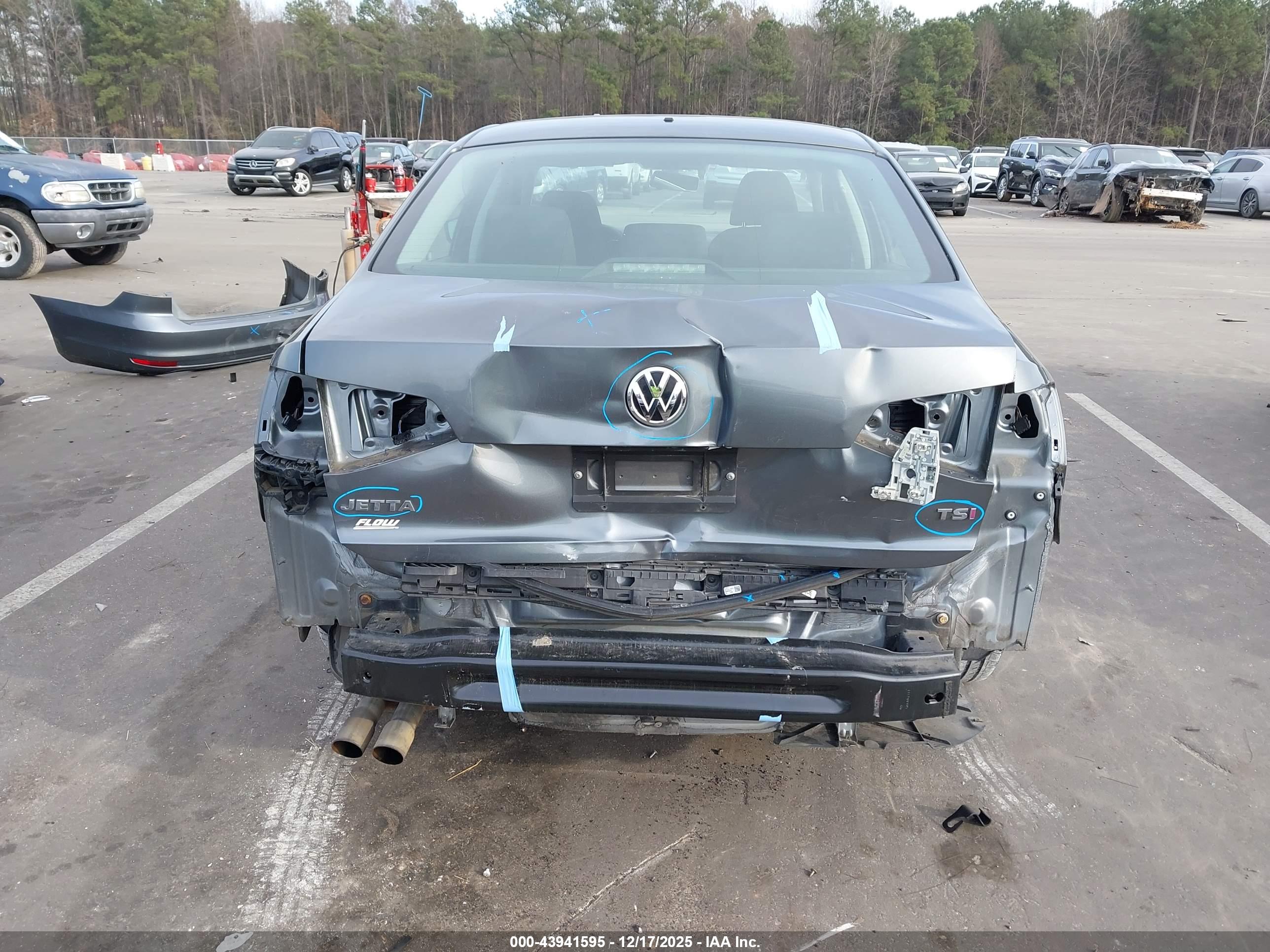 VOLKSWAGEN JETTA image 6