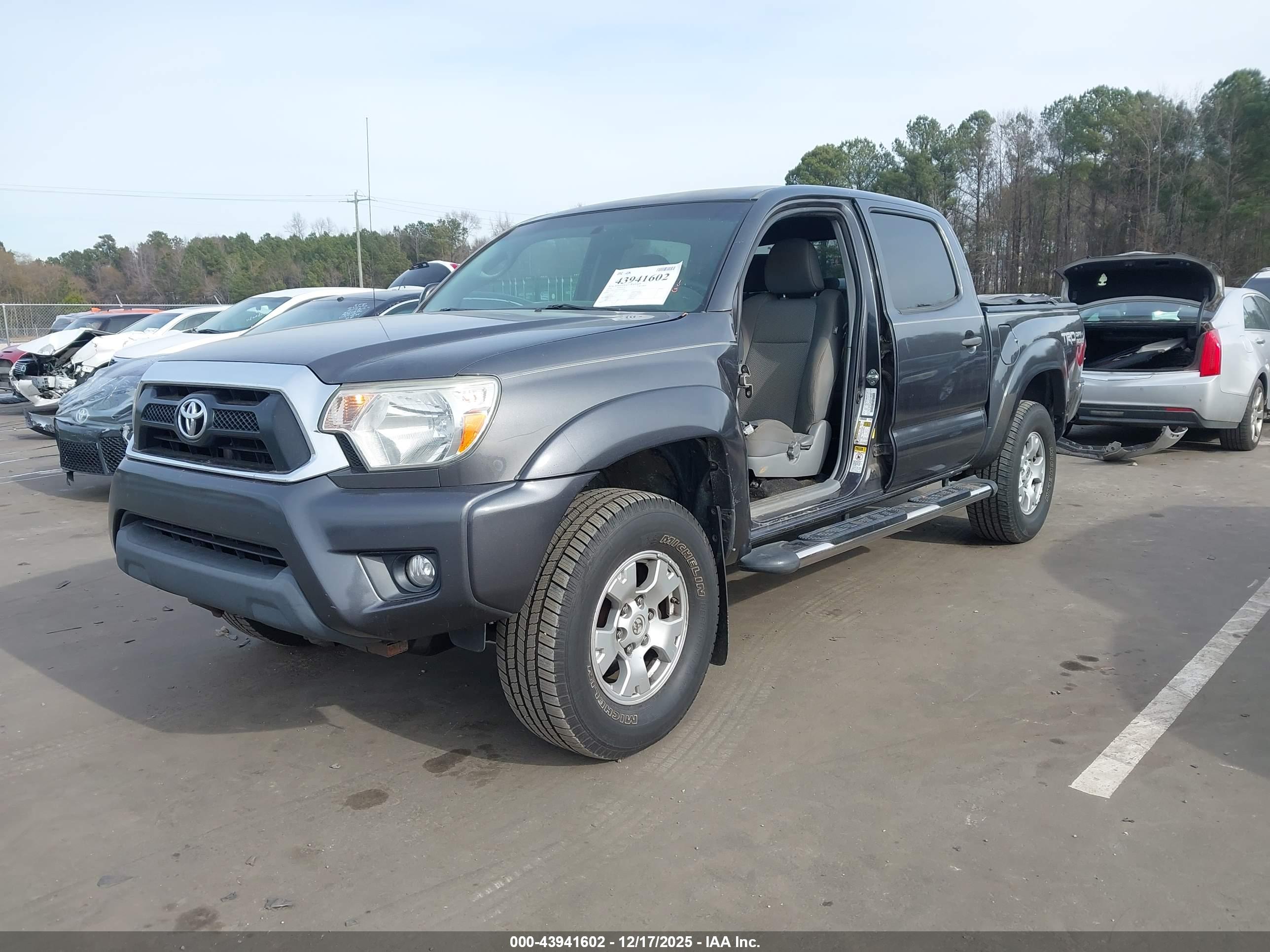 TOYOTA TACOMA image 2