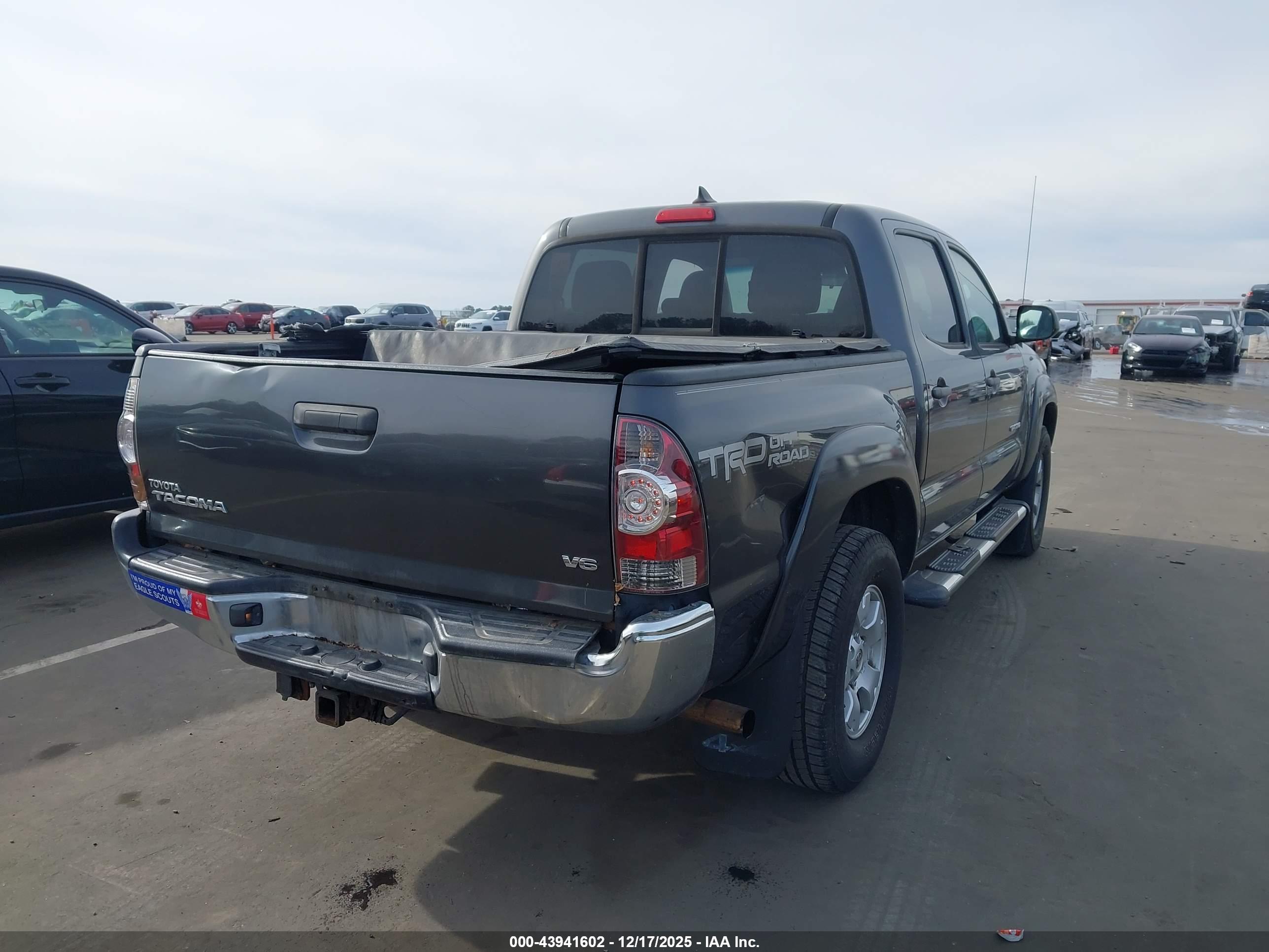 TOYOTA TACOMA image 4