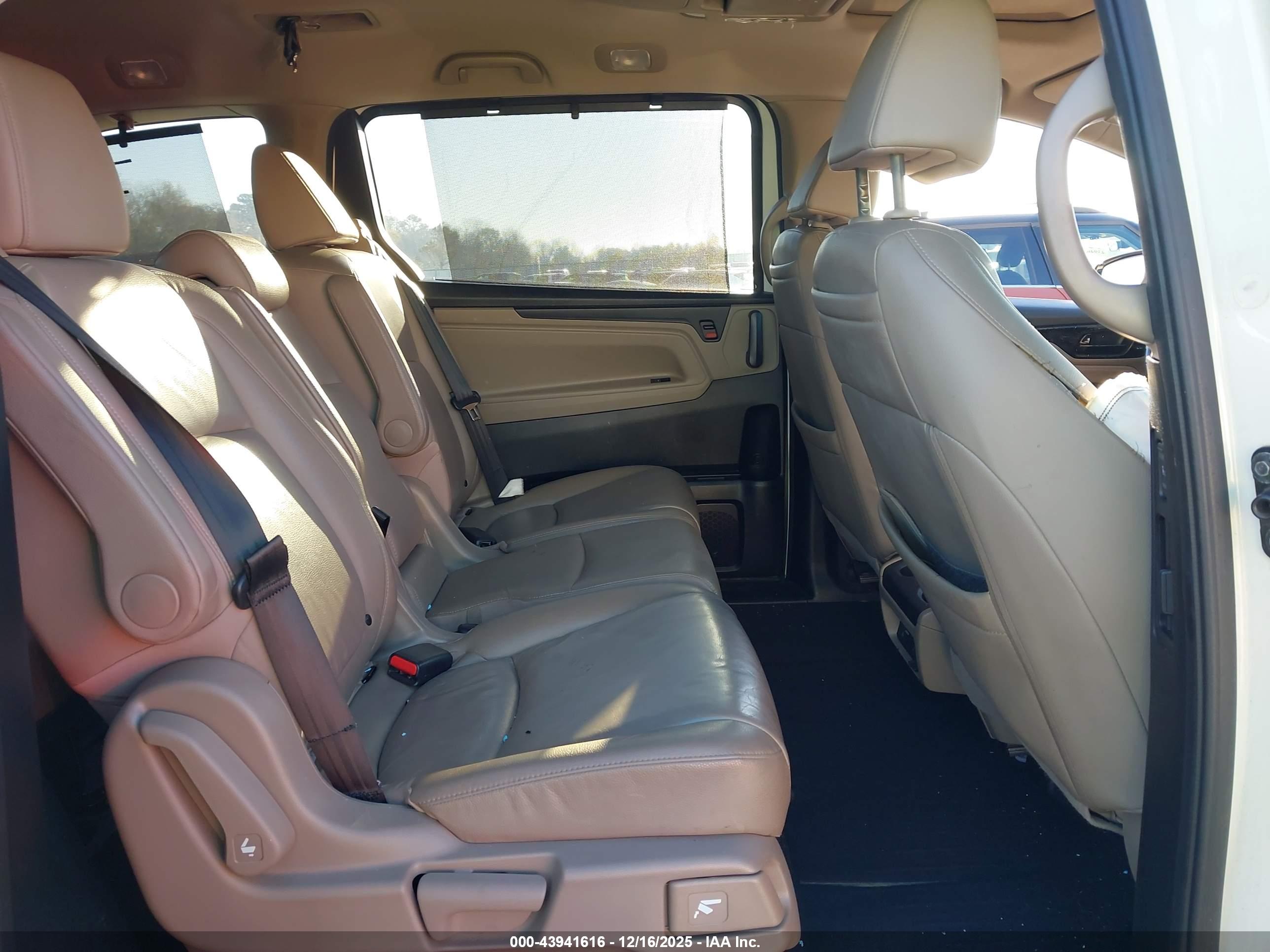HONDA ODYSSEY image 8