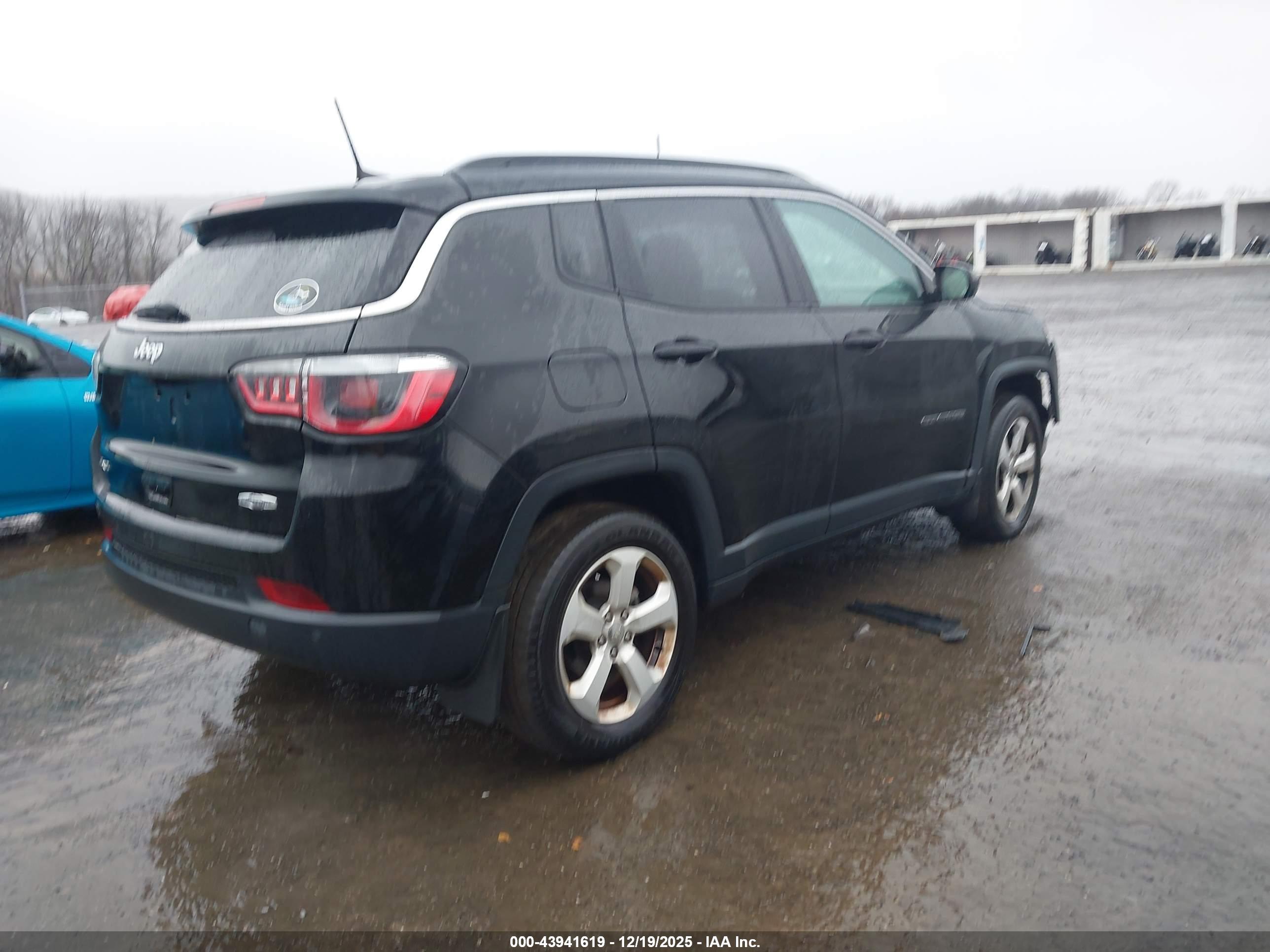 JEEP COMPASS image 4