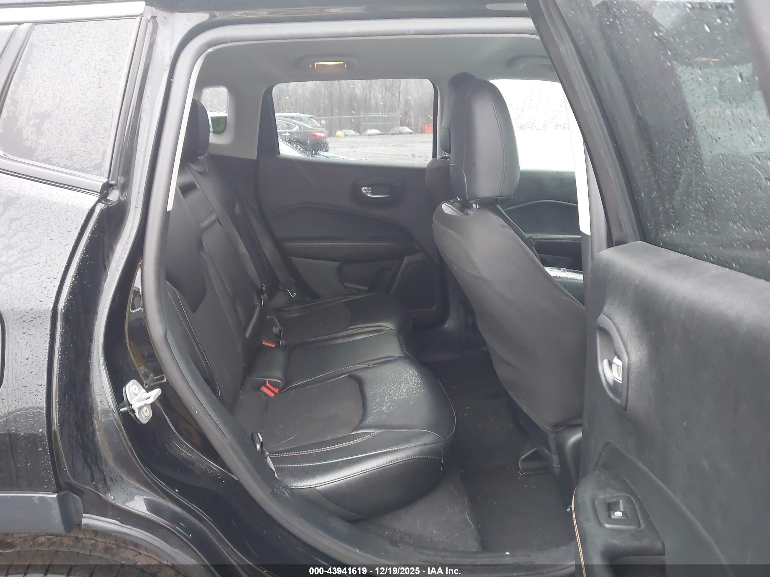 JEEP COMPASS image 8