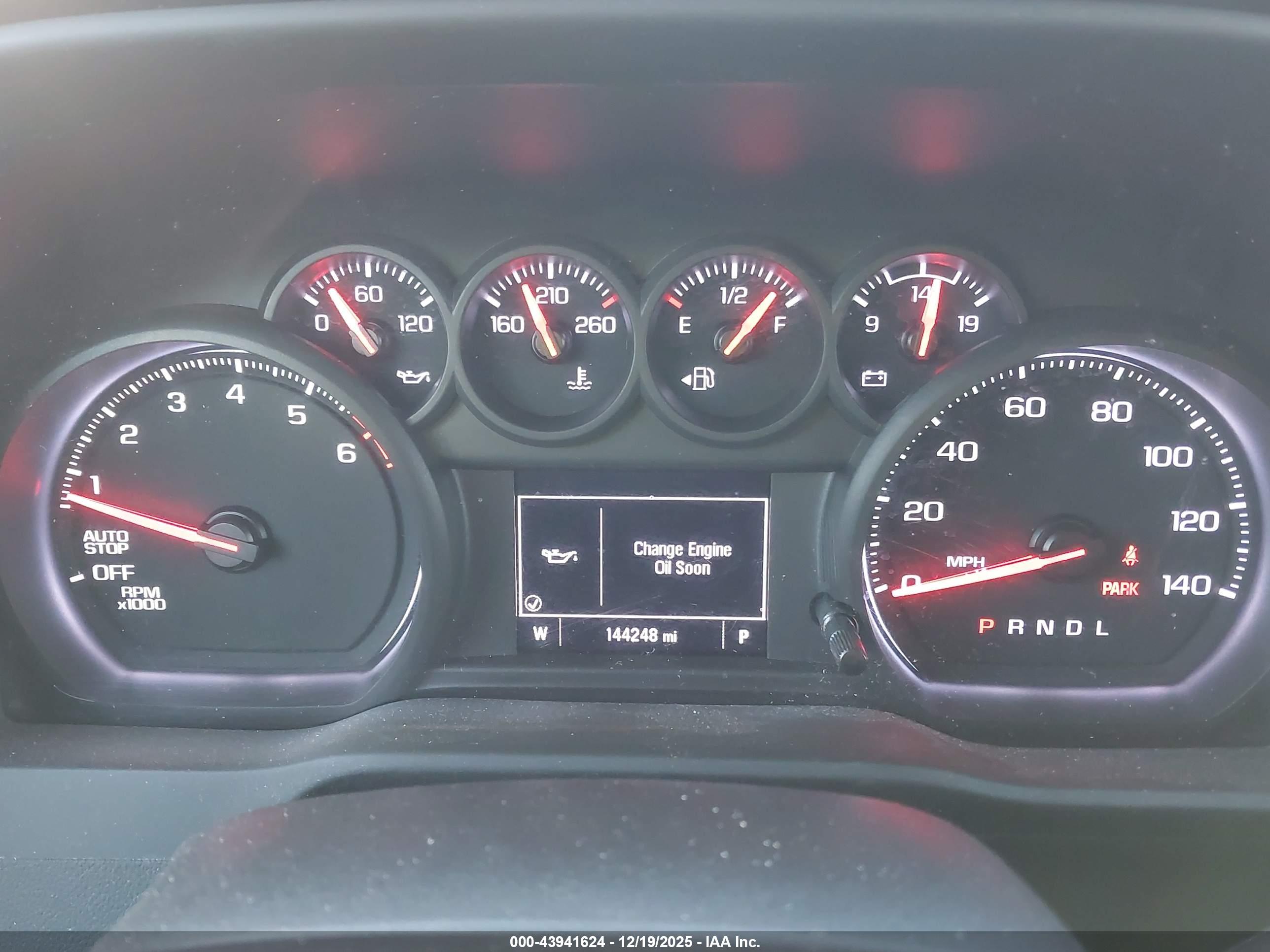 CHEVROLET SILVERADO image 7