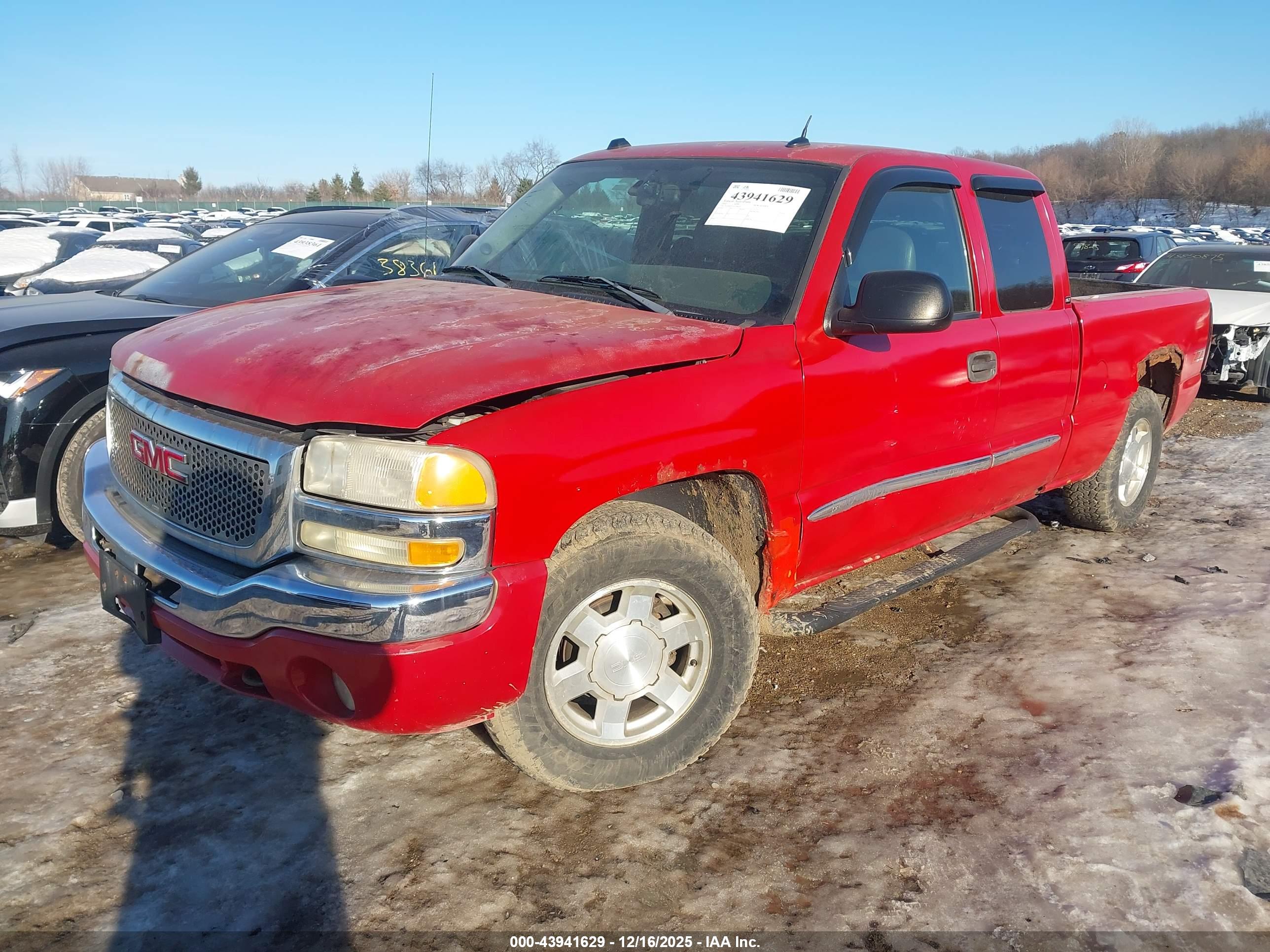 GMC SIERRA image 2