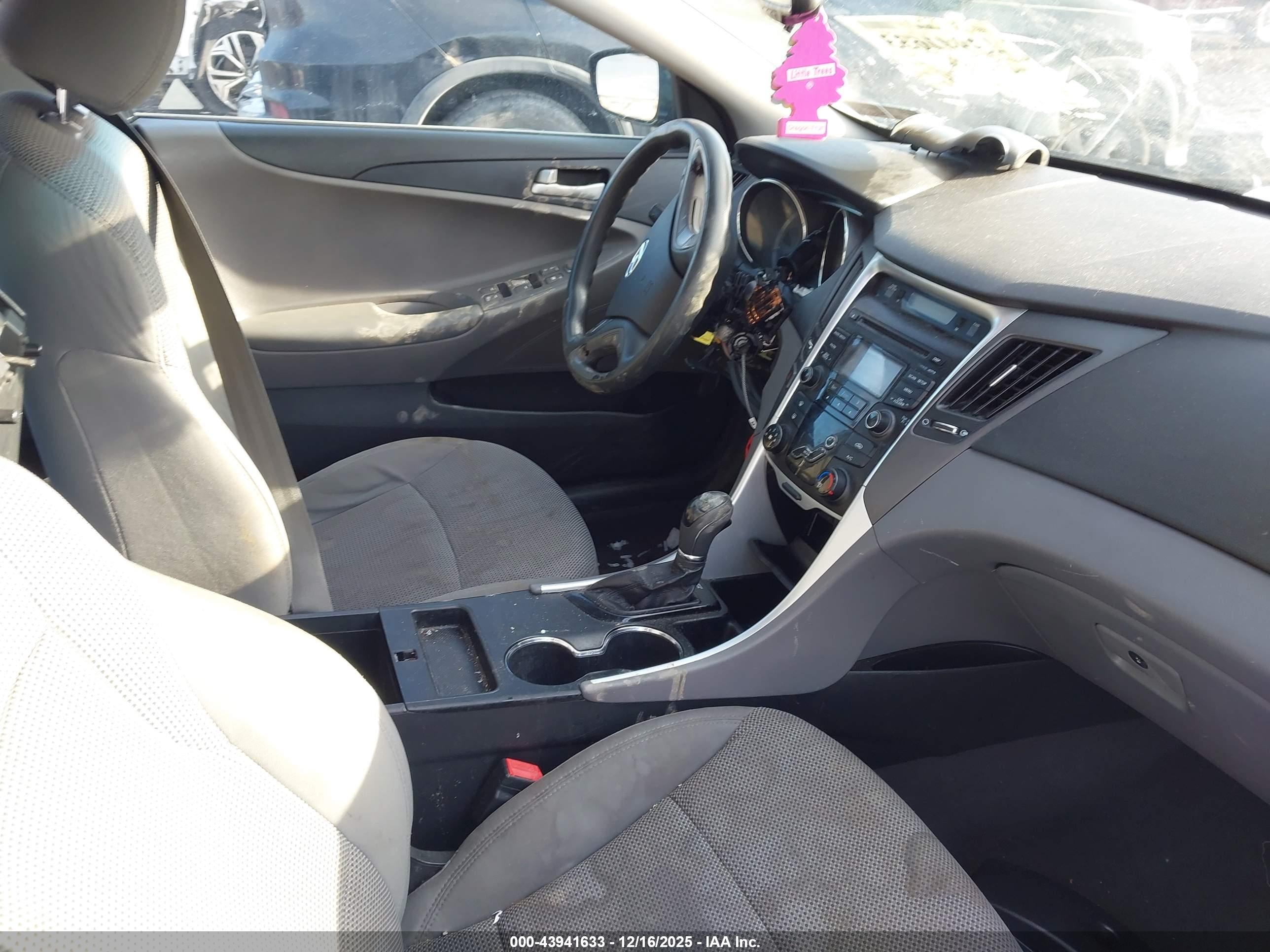 HYUNDAI SONATA image 5