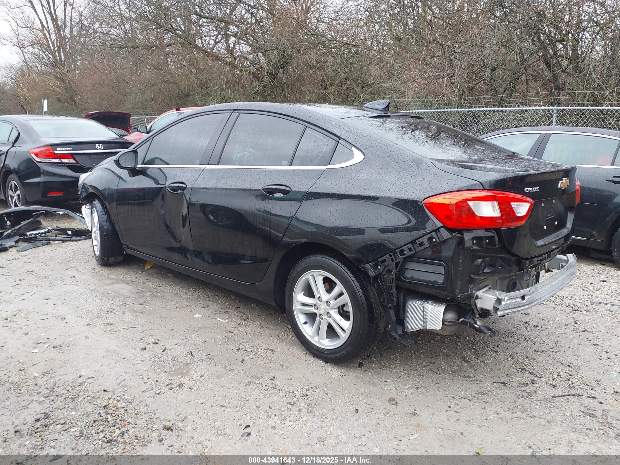 CHEVROLET CRUZE image 3
