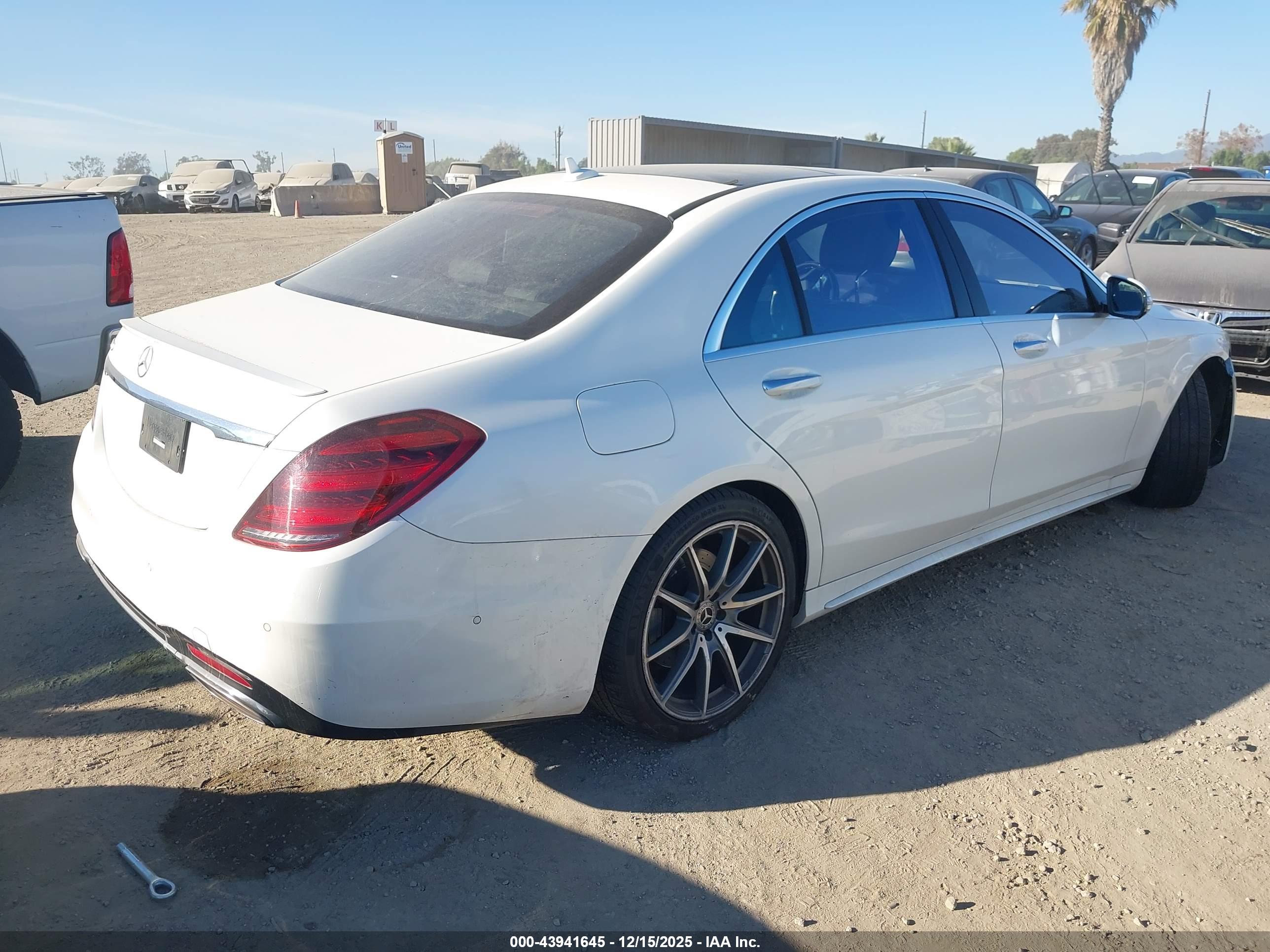 MERCEDES-BENZ S image 4