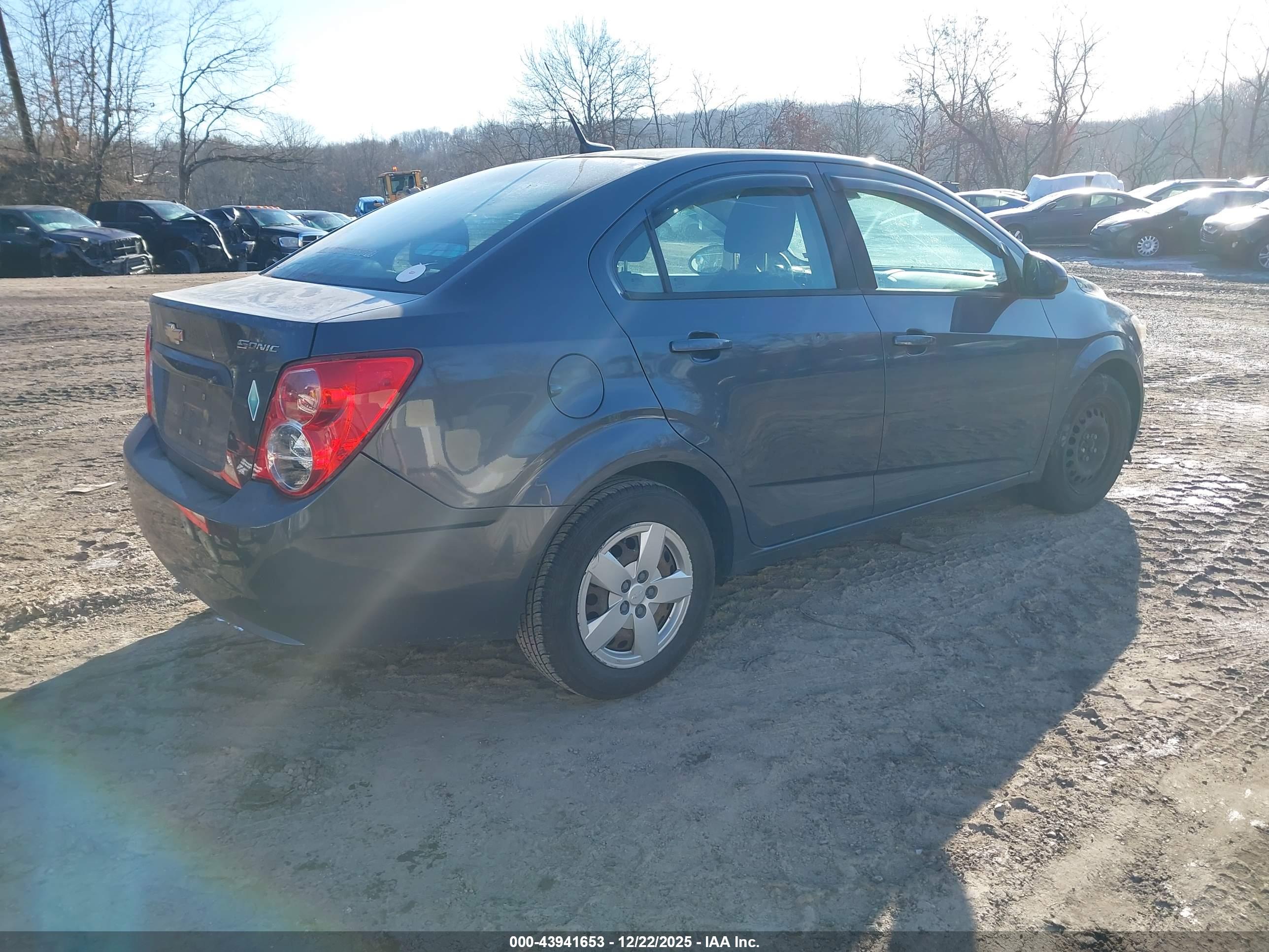 CHEVROLET SONIC image 4