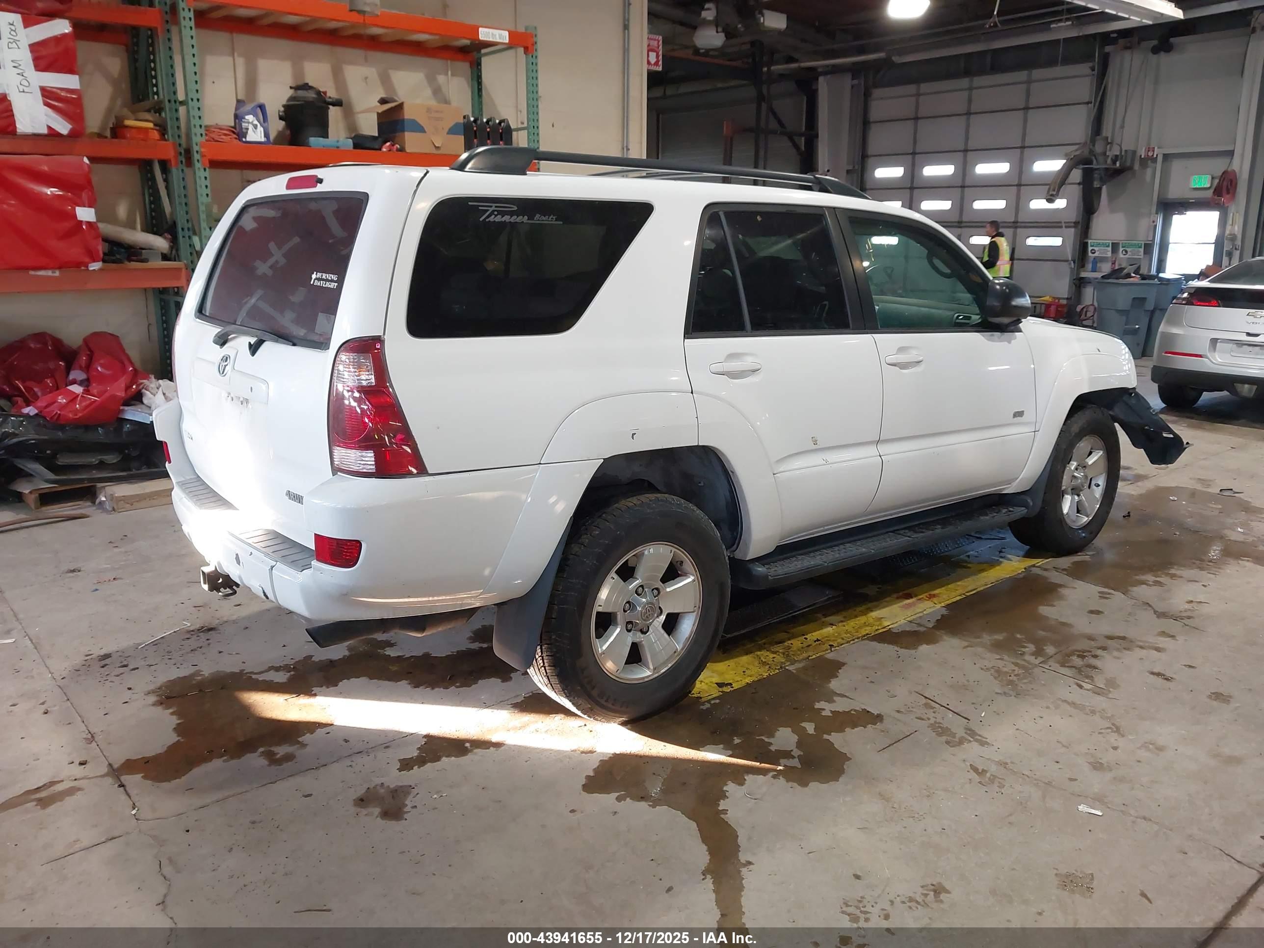 TOYOTA 4RUNNER image 4