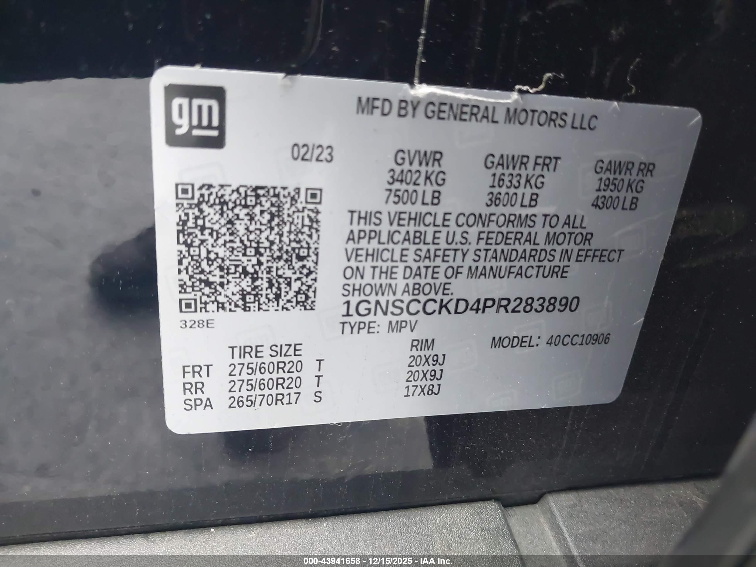 CHEVROLET SUBURBAN image 9