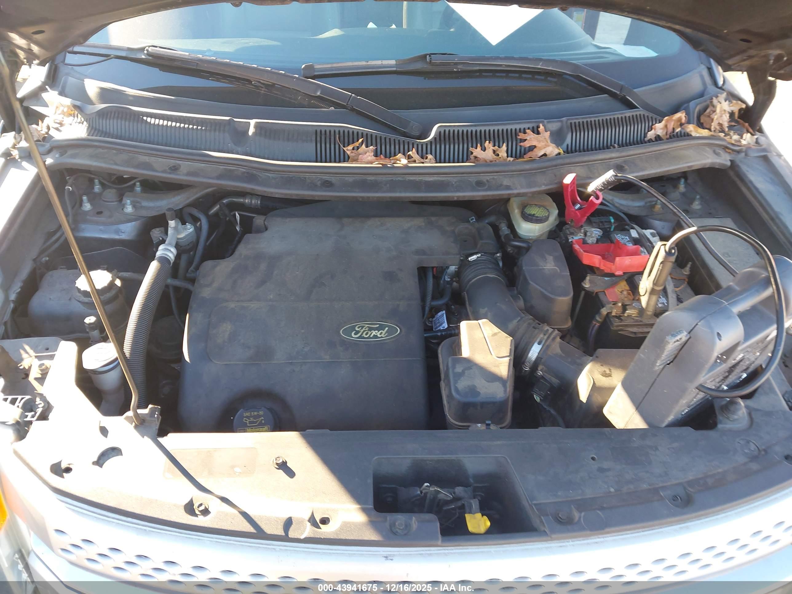 FORD EXPLORER image 10