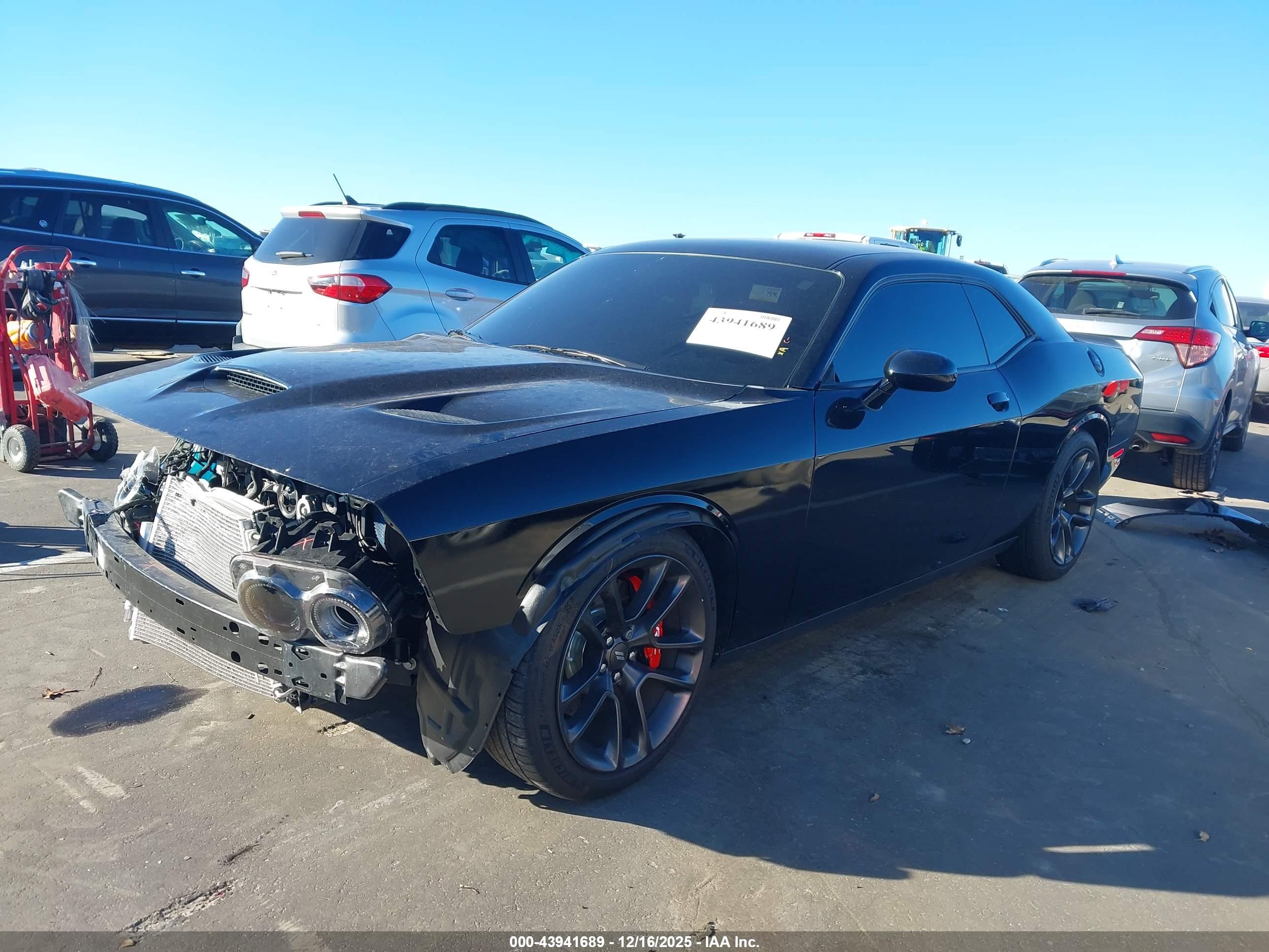 DODGE CHALLENGER image 2