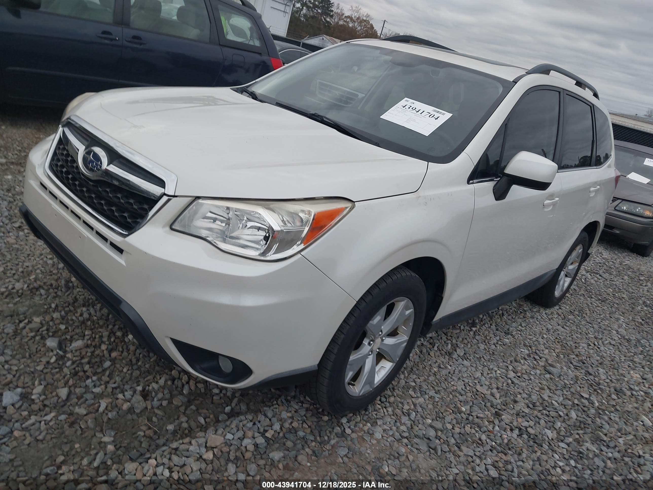 SUBARU FORESTER image 2