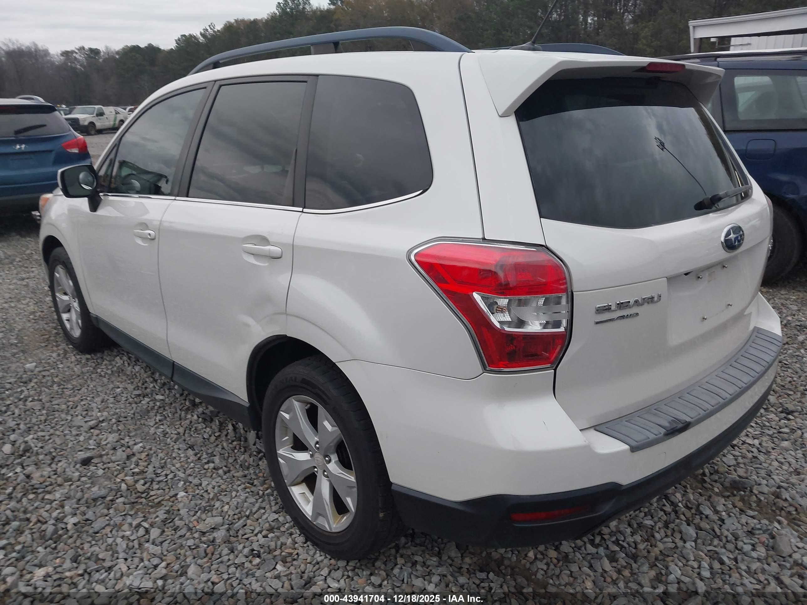 SUBARU FORESTER image 3