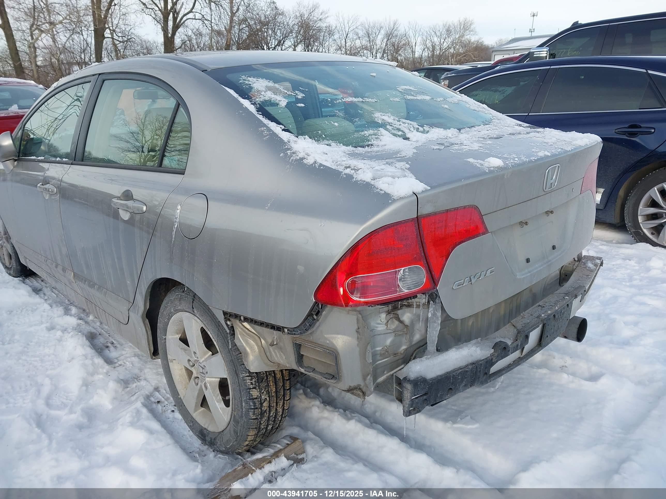 HONDA CIVIC image 6