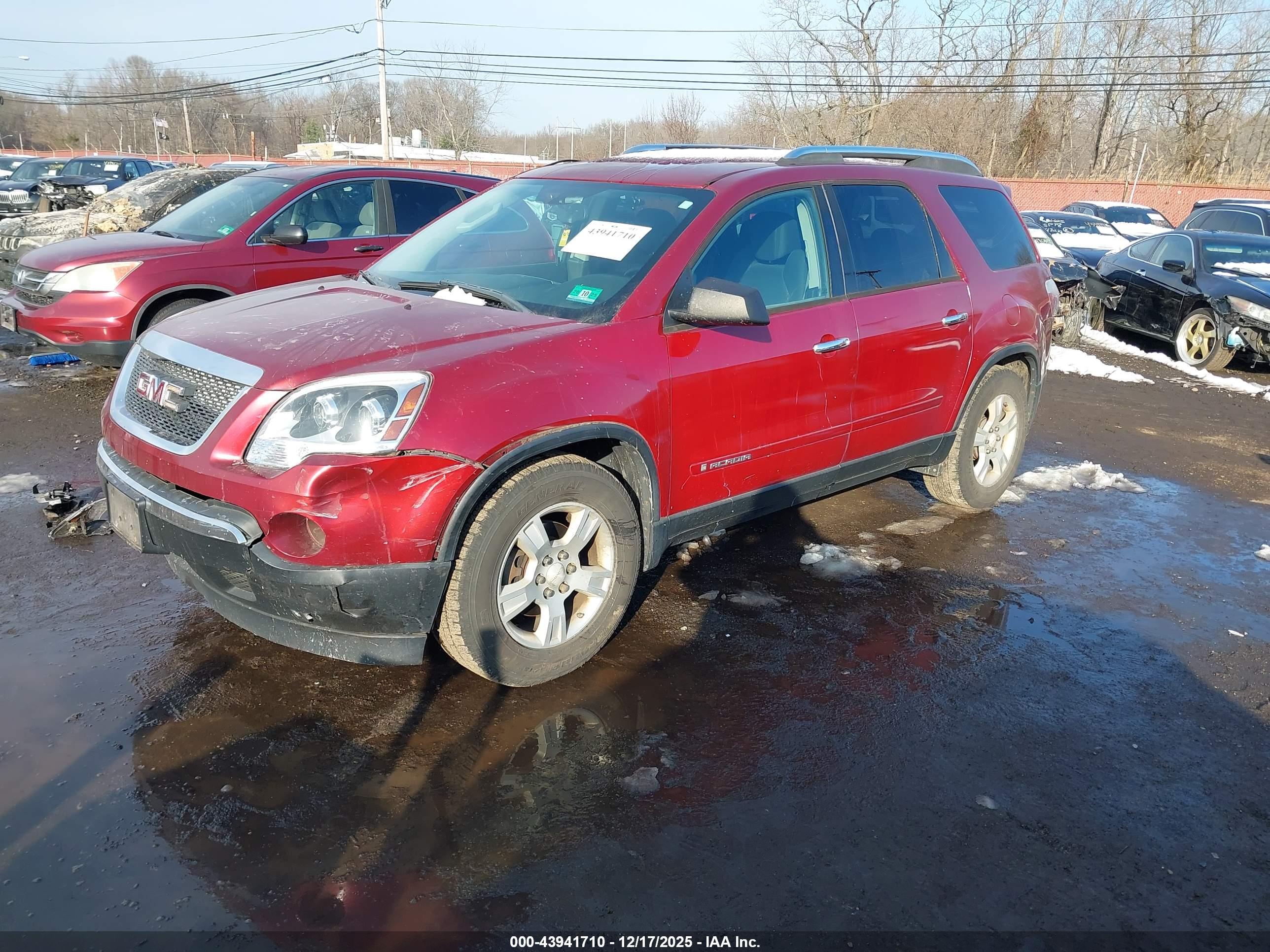 GMC ACADIA image 2