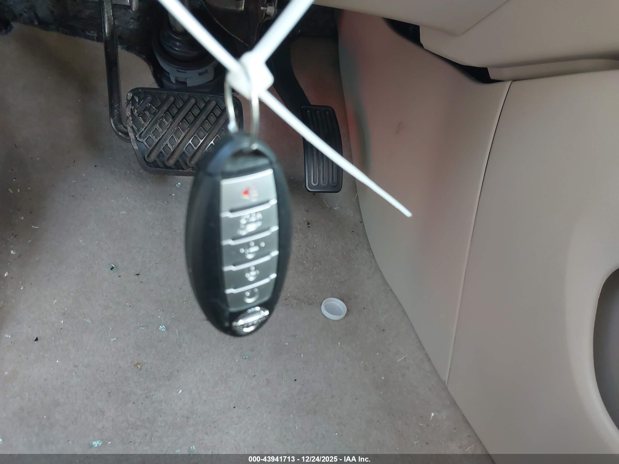 NISSAN PATHFINDER image 11