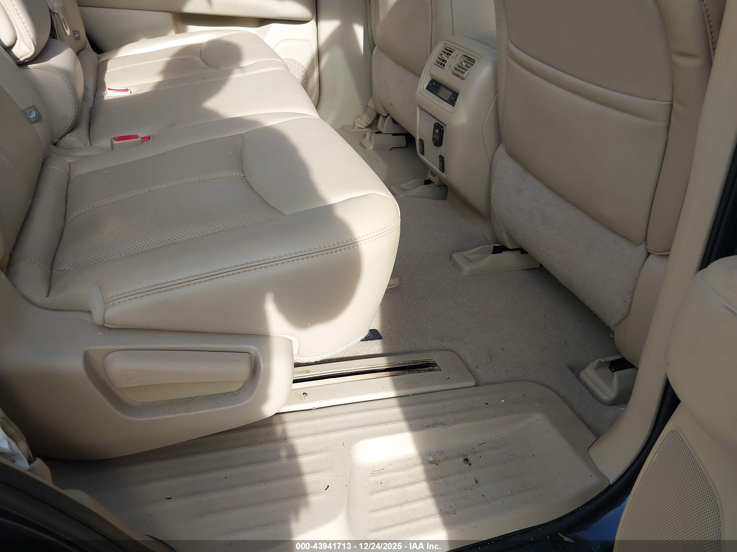 NISSAN PATHFINDER image 8