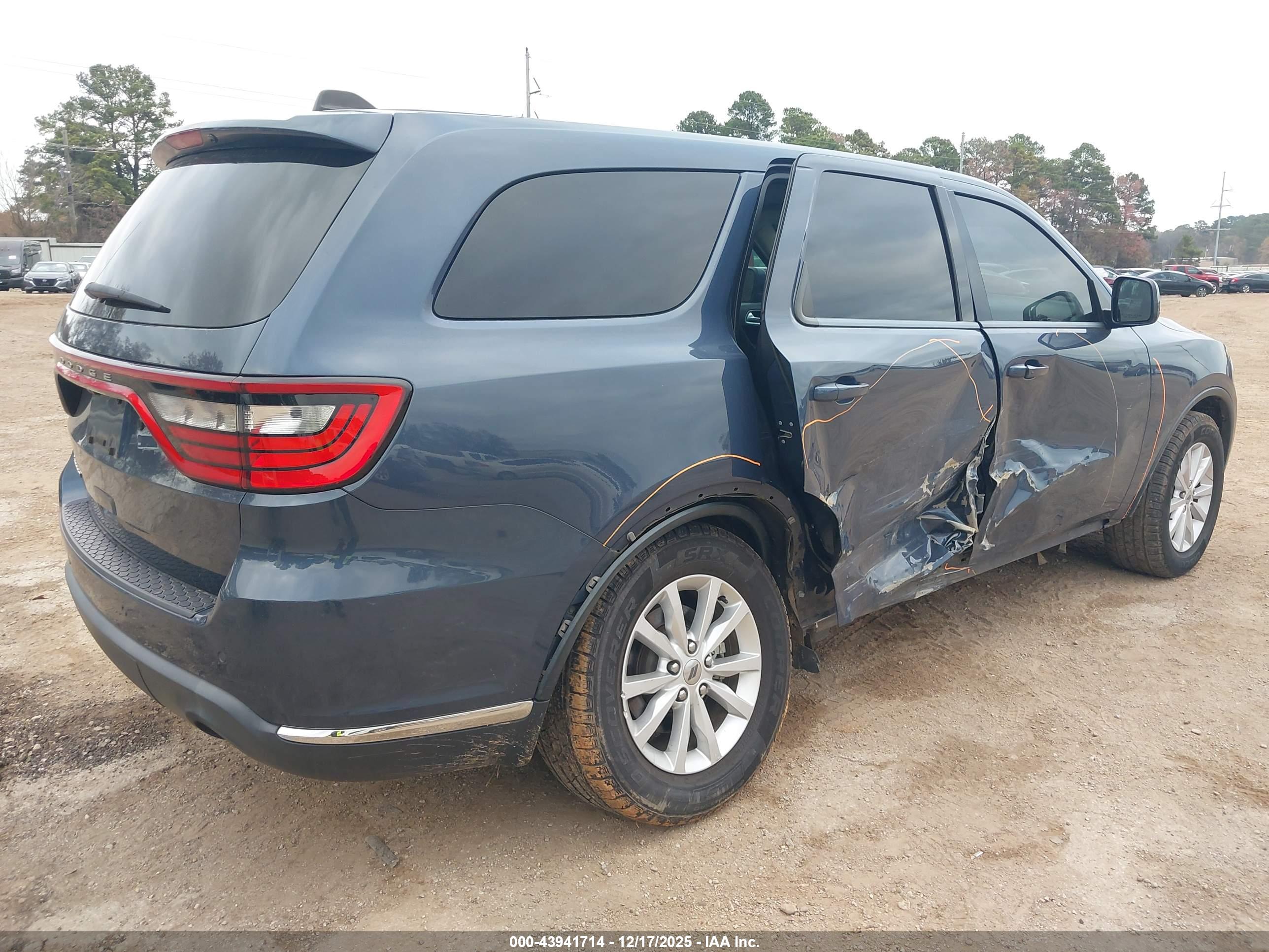 DODGE DURANGO image 4
