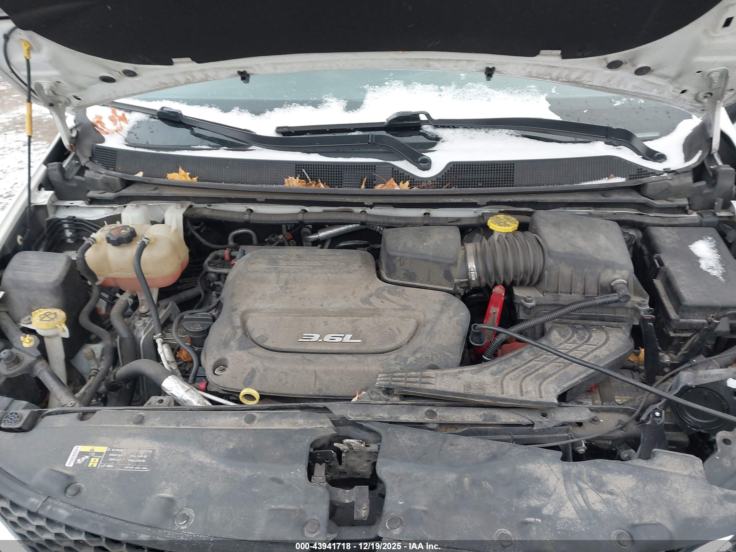 CHRYSLER PACIFICA image 10