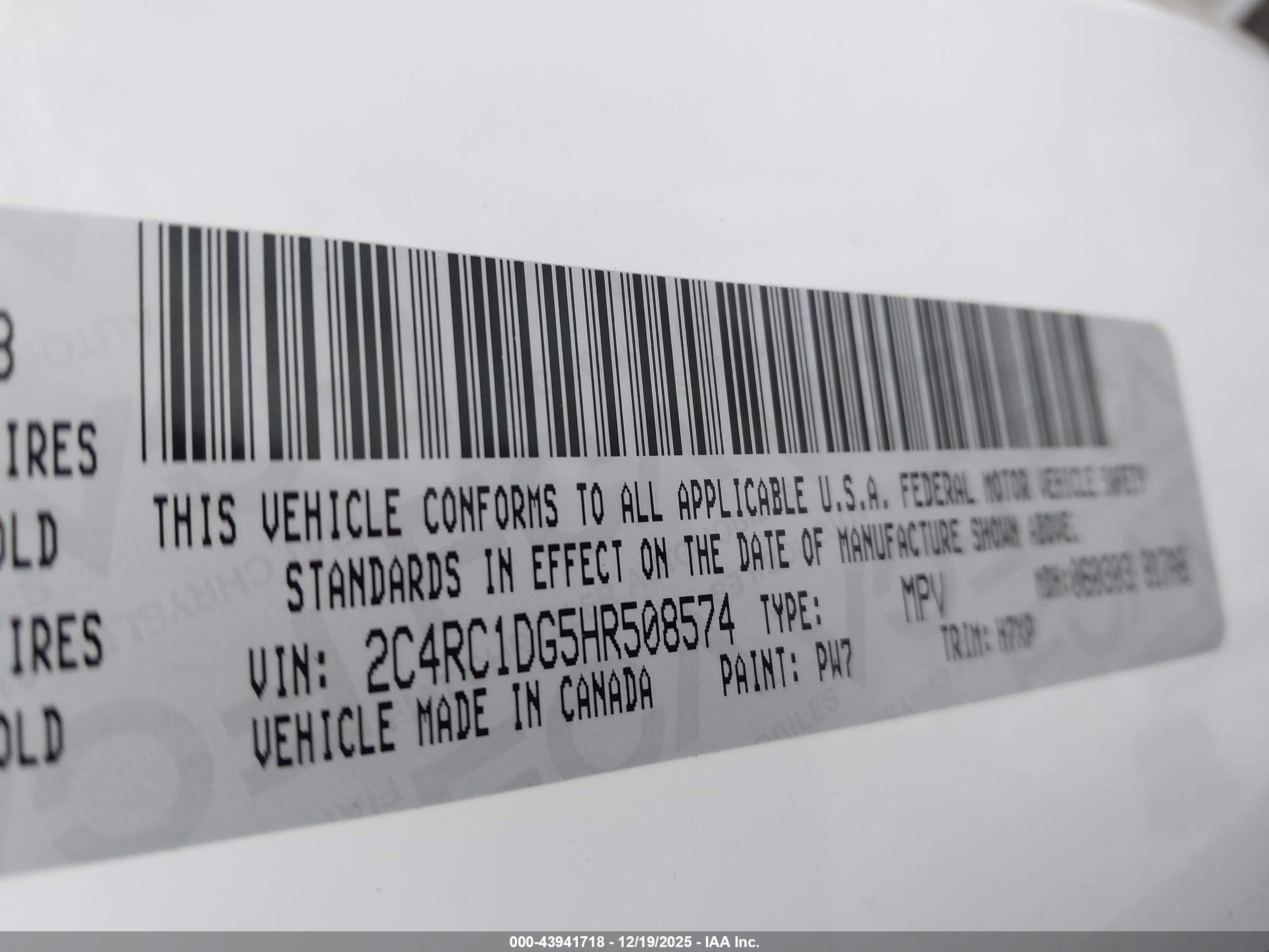 CHRYSLER PACIFICA image 9